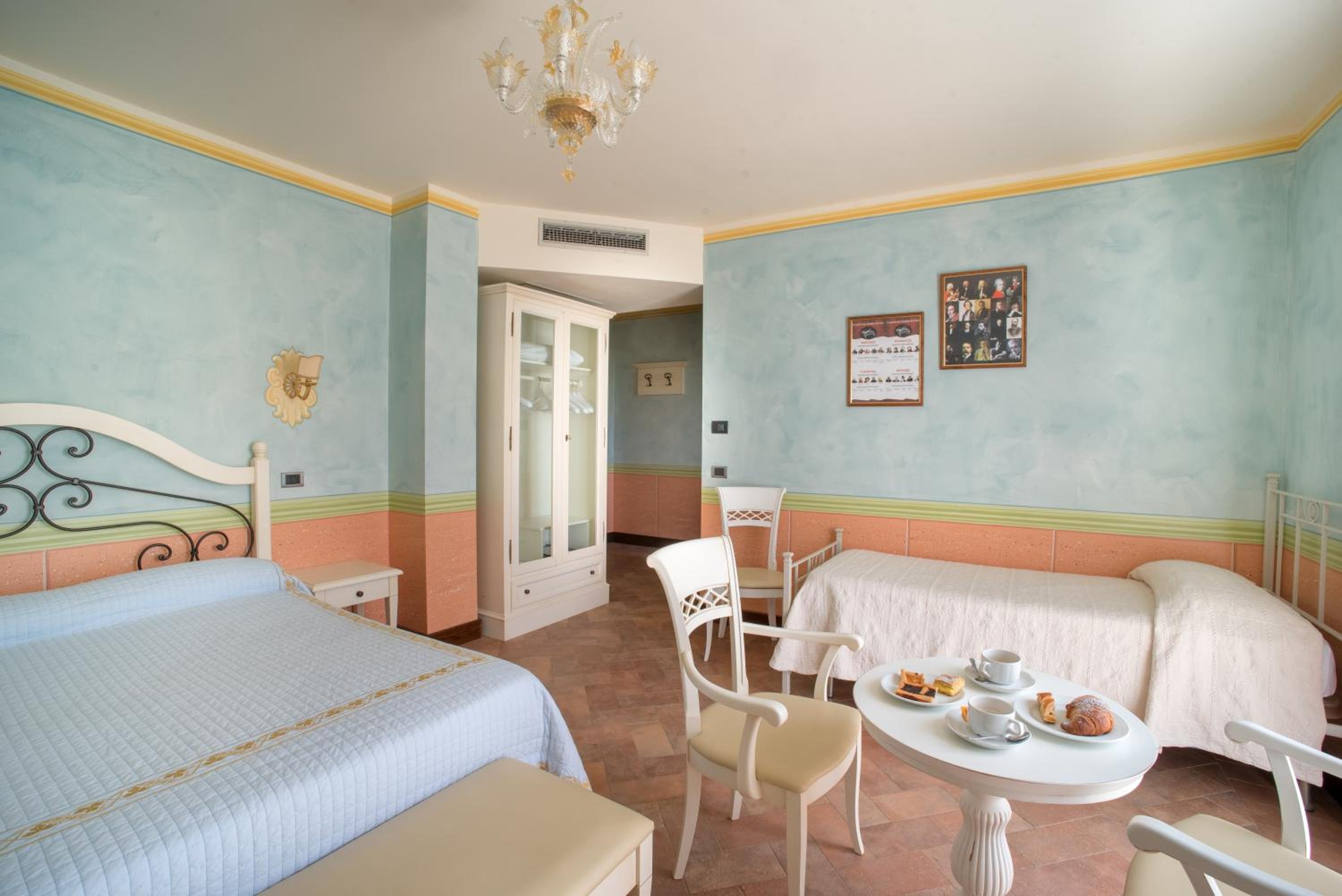 Triple Room - Photo 1