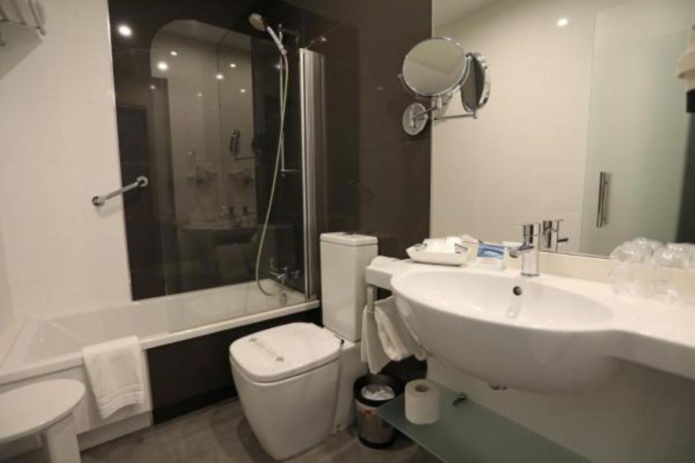 Habitación Doble o con Dos Camas con Cama Adicional