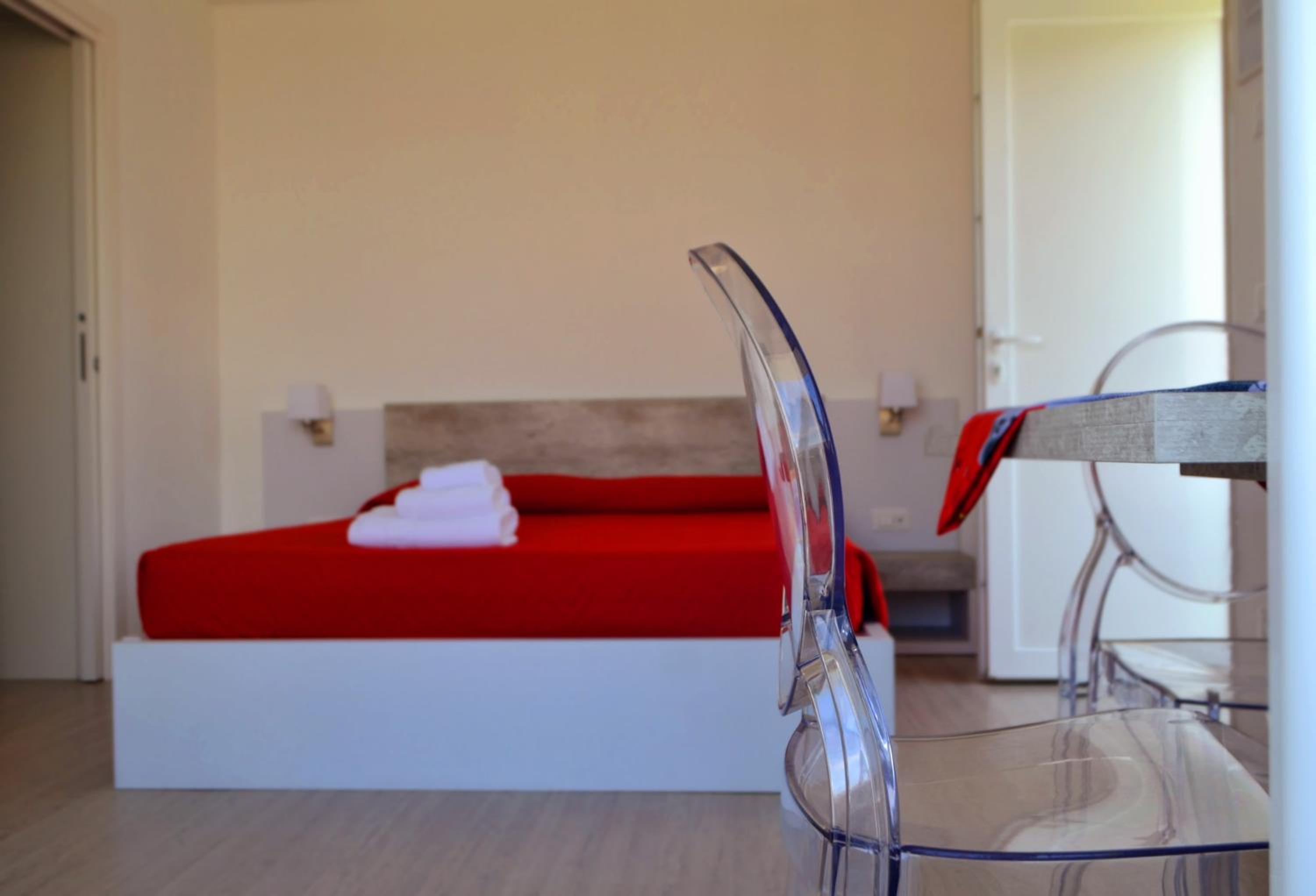 Deluxe Room (2 Adults + 1 Child)