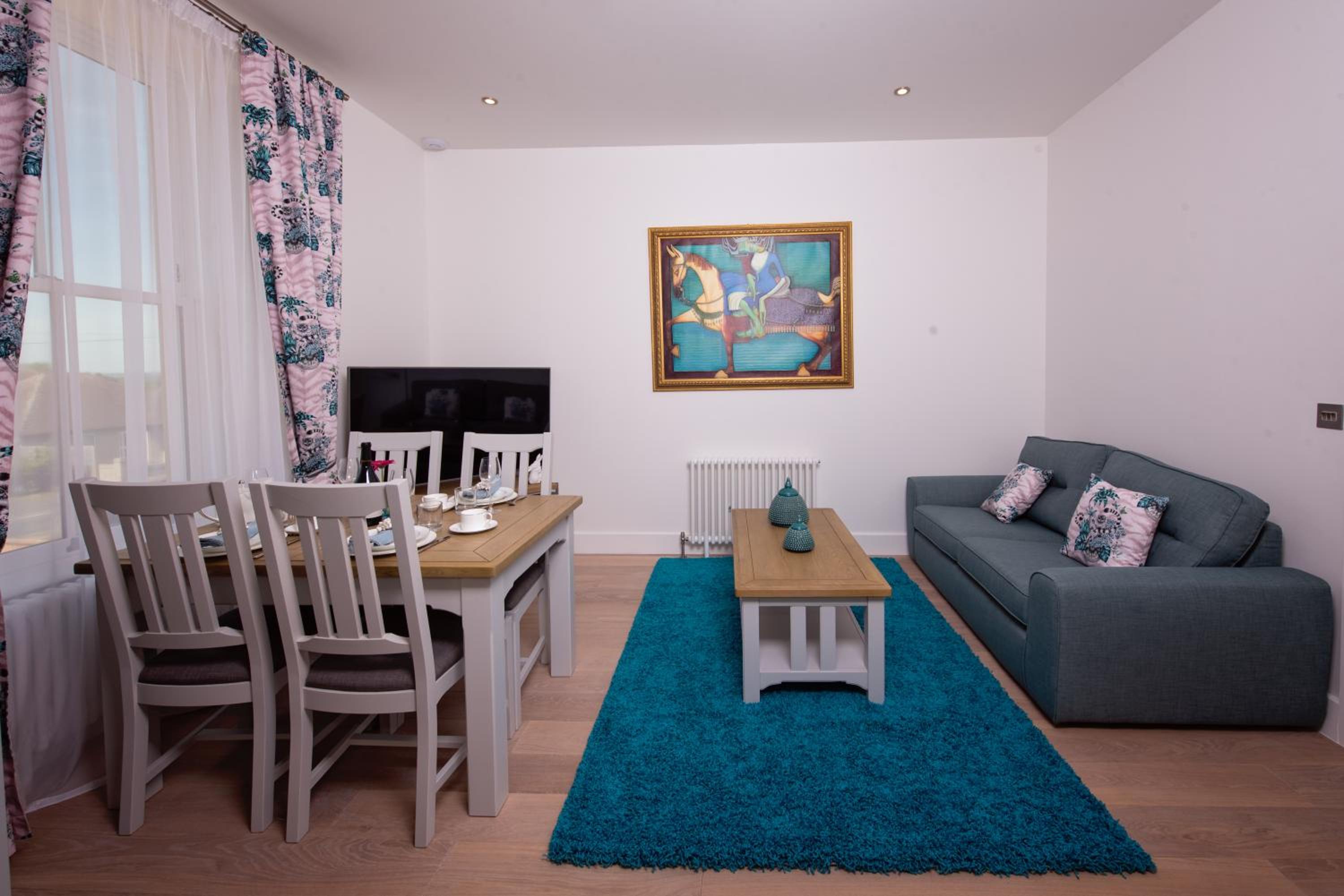 Three-Bedroom Apartment photo 1