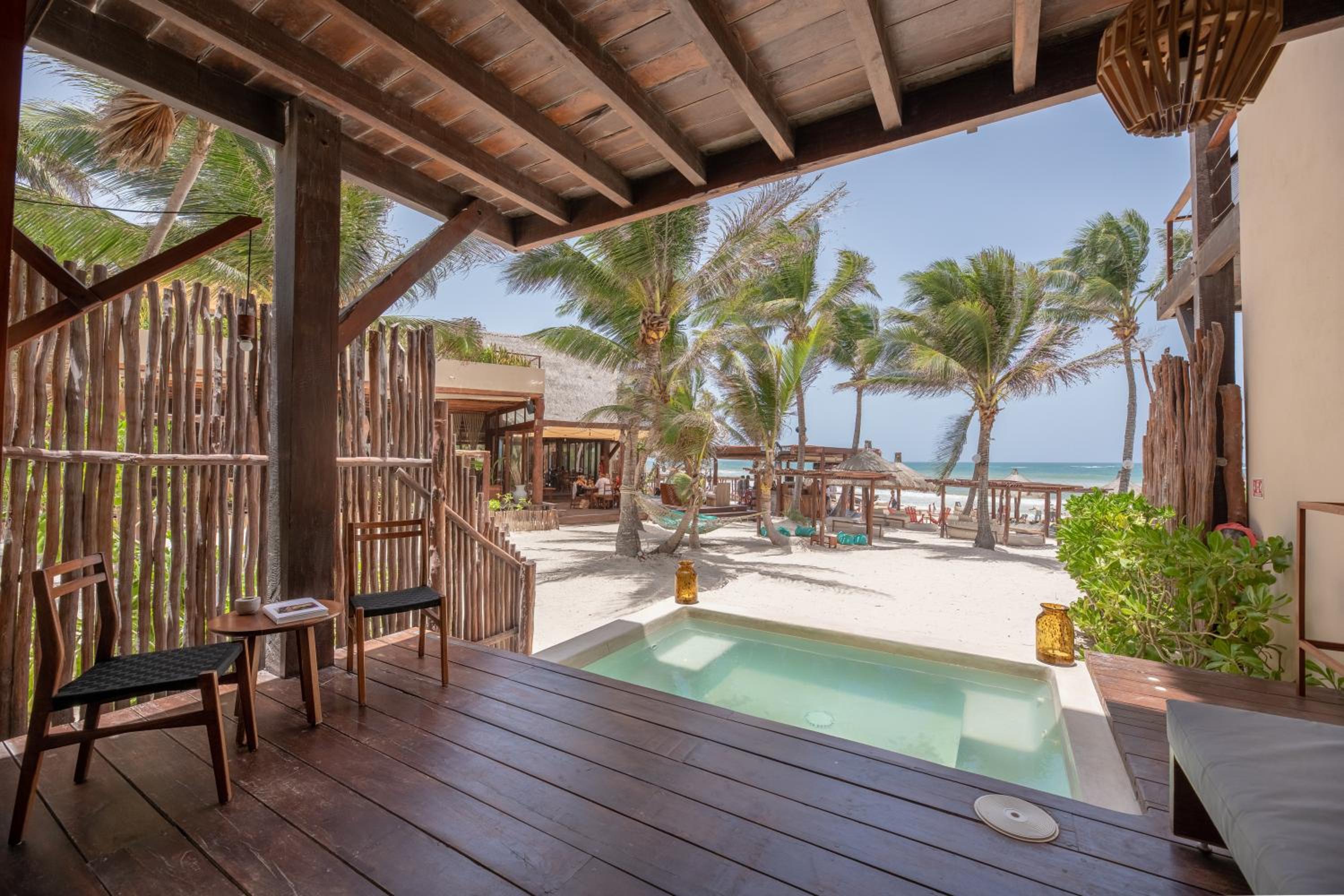 Sea view ground floor Suite with Plunge pool thumbnail 6