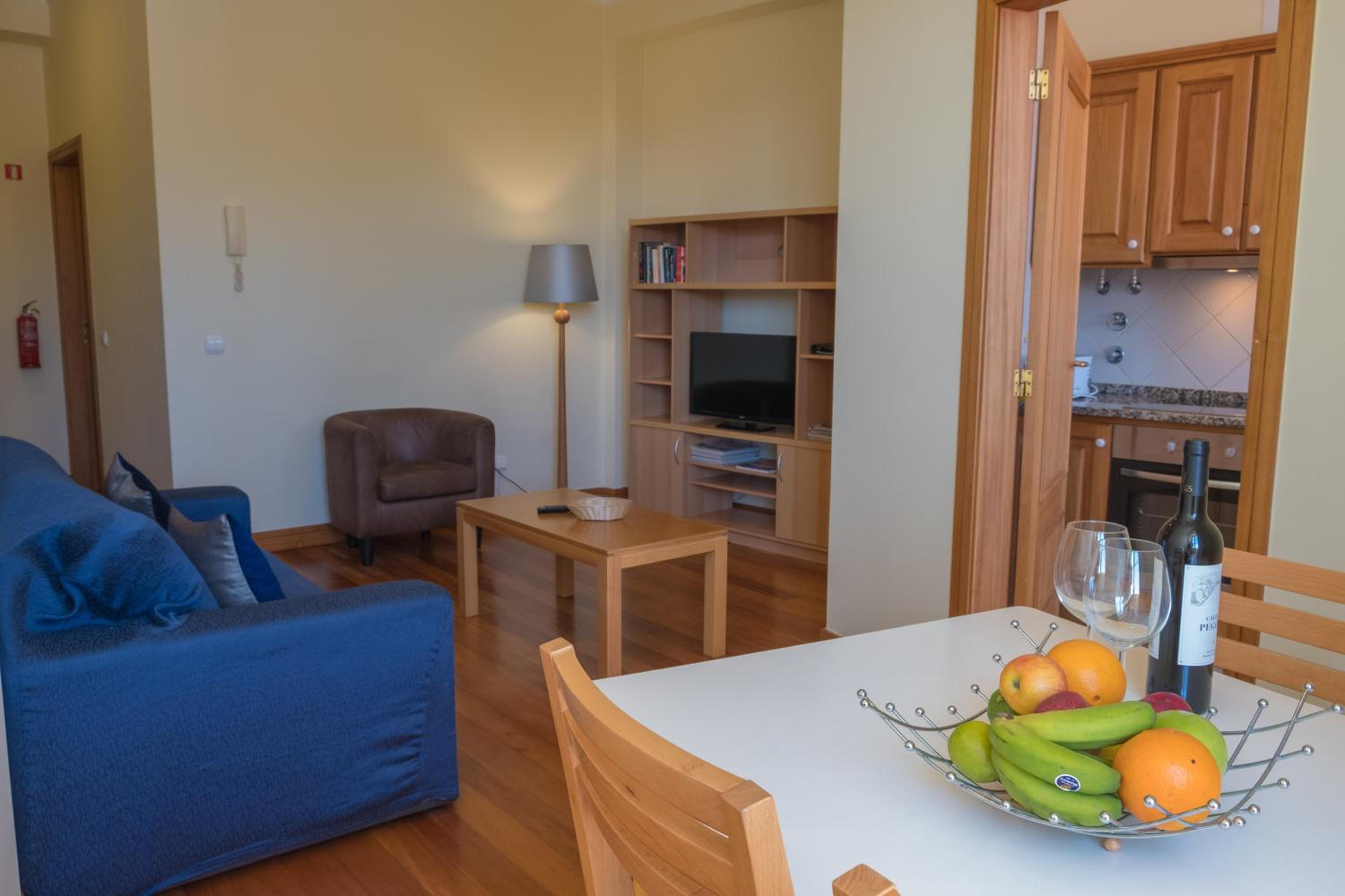 Two-Bedroom Apartment - Photo 21