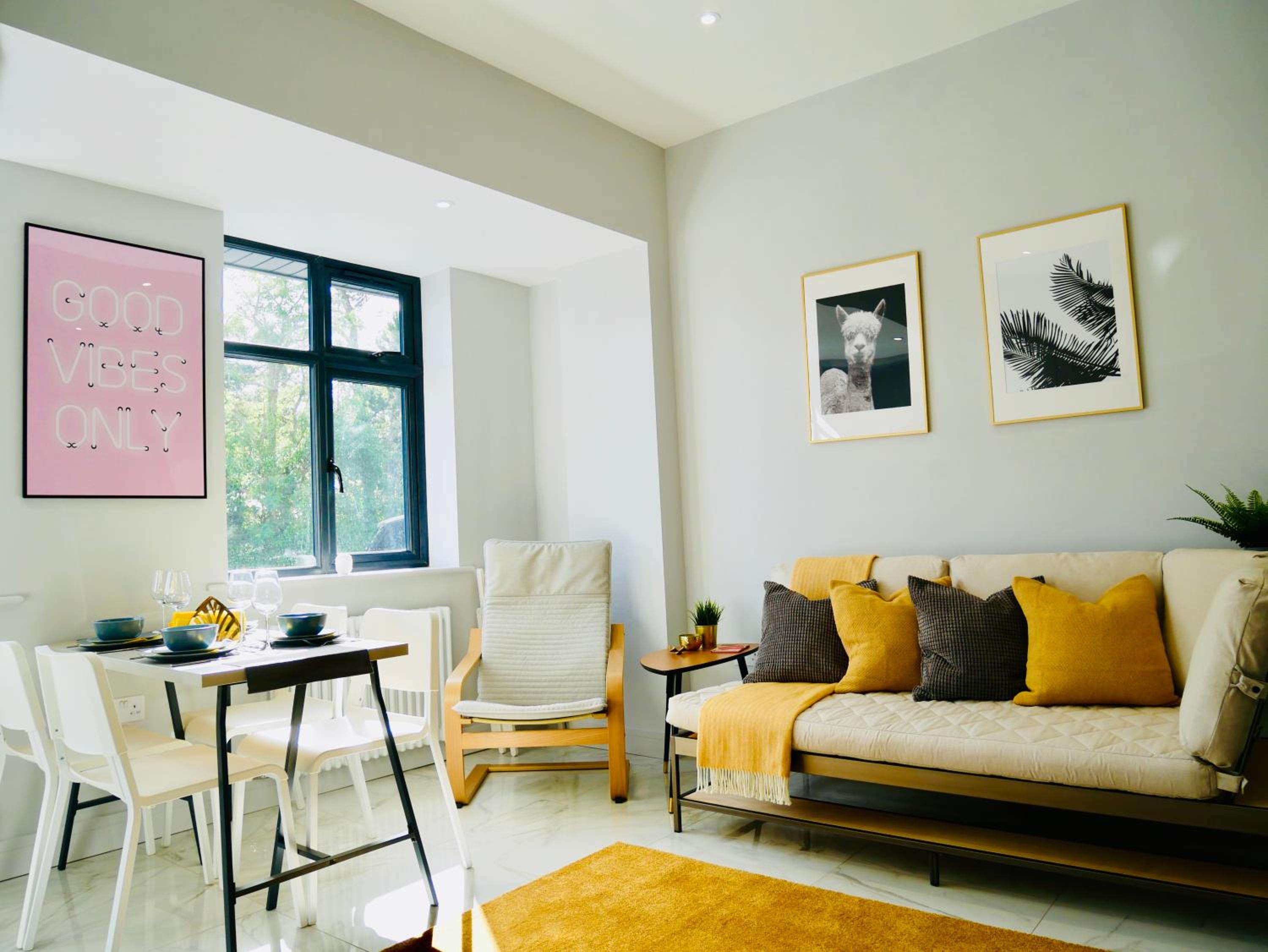 Three-Bedroom Apartment - Photo 9