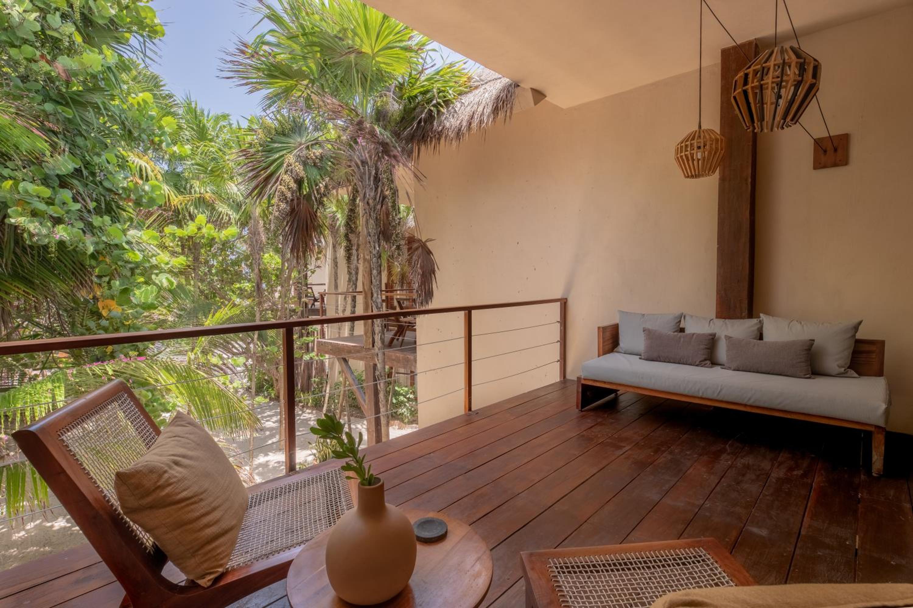 Garden view ground floor Suite with Plunge pool