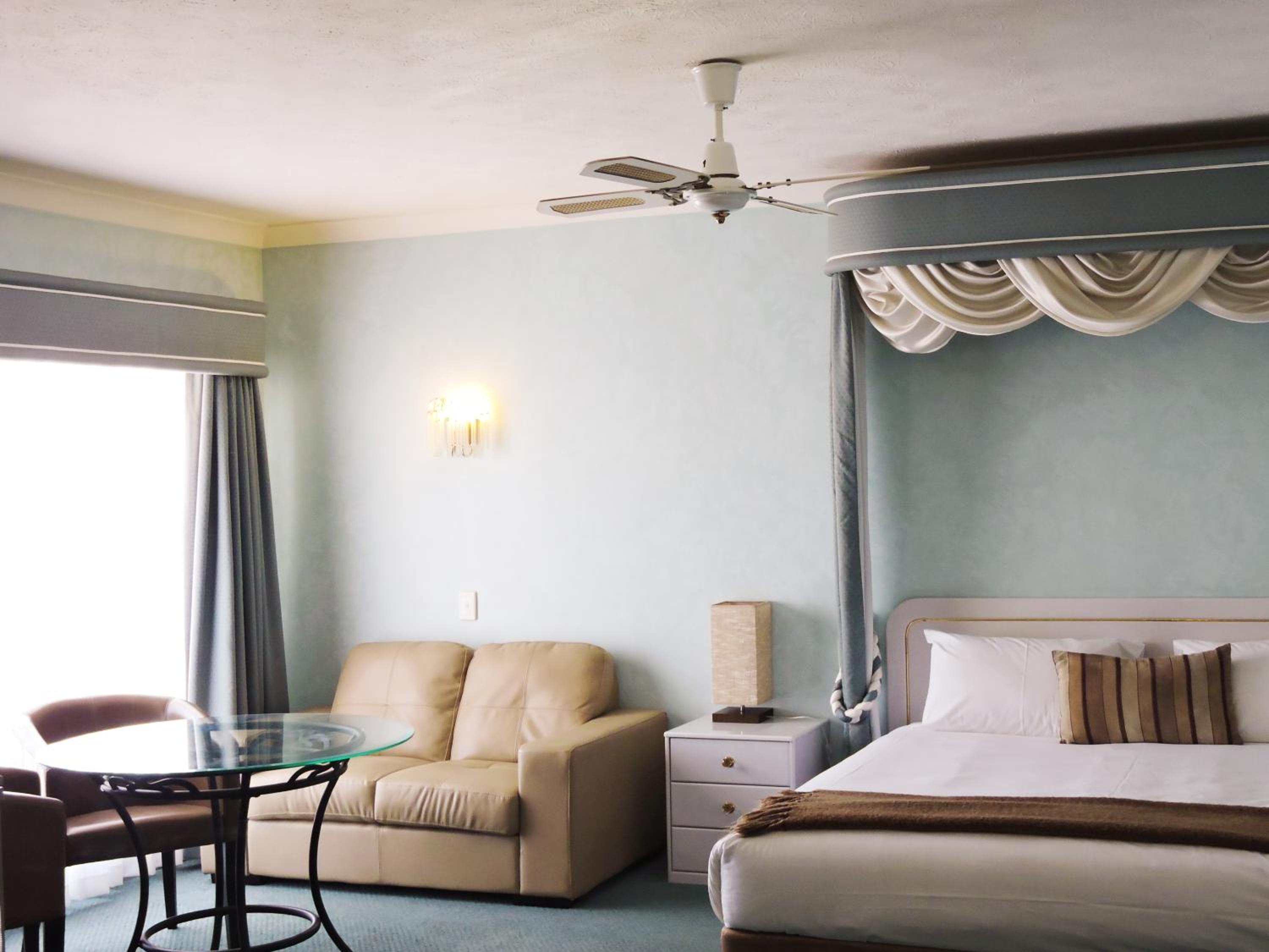 King Room with Spa Bath - Photo 4