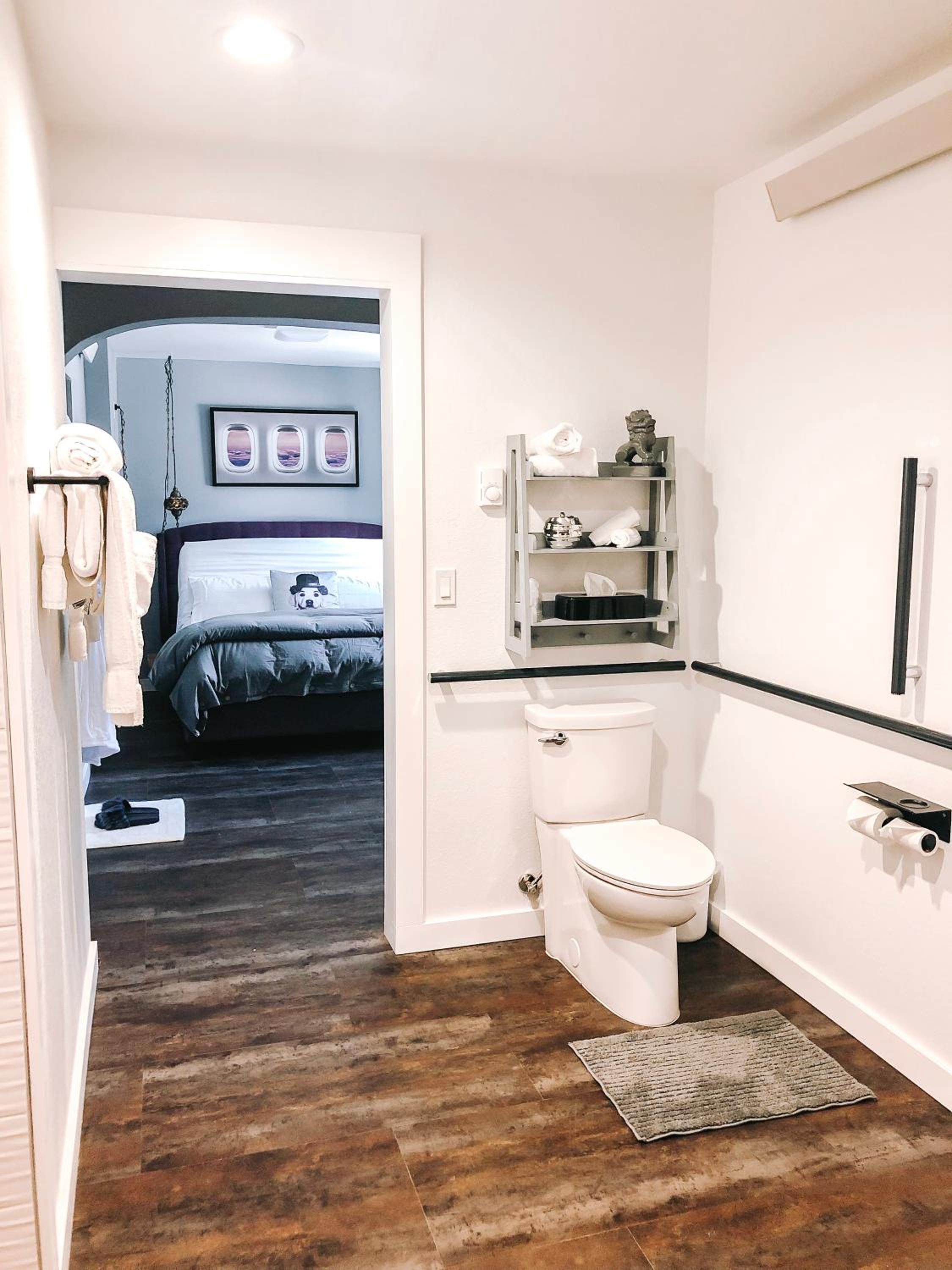 One-Bedroom Bungalow photo 3