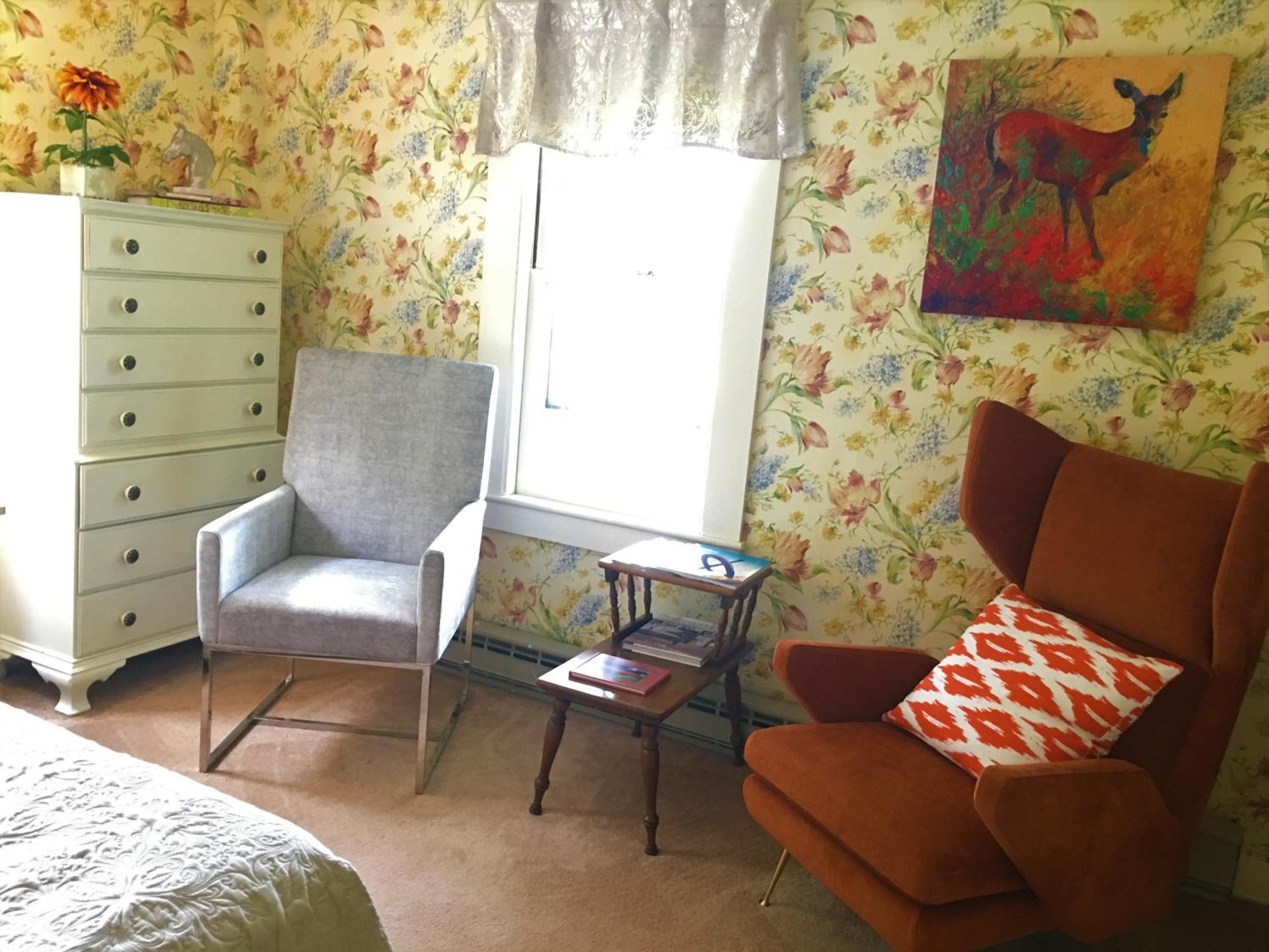 Deluxe Queen Room - 8
