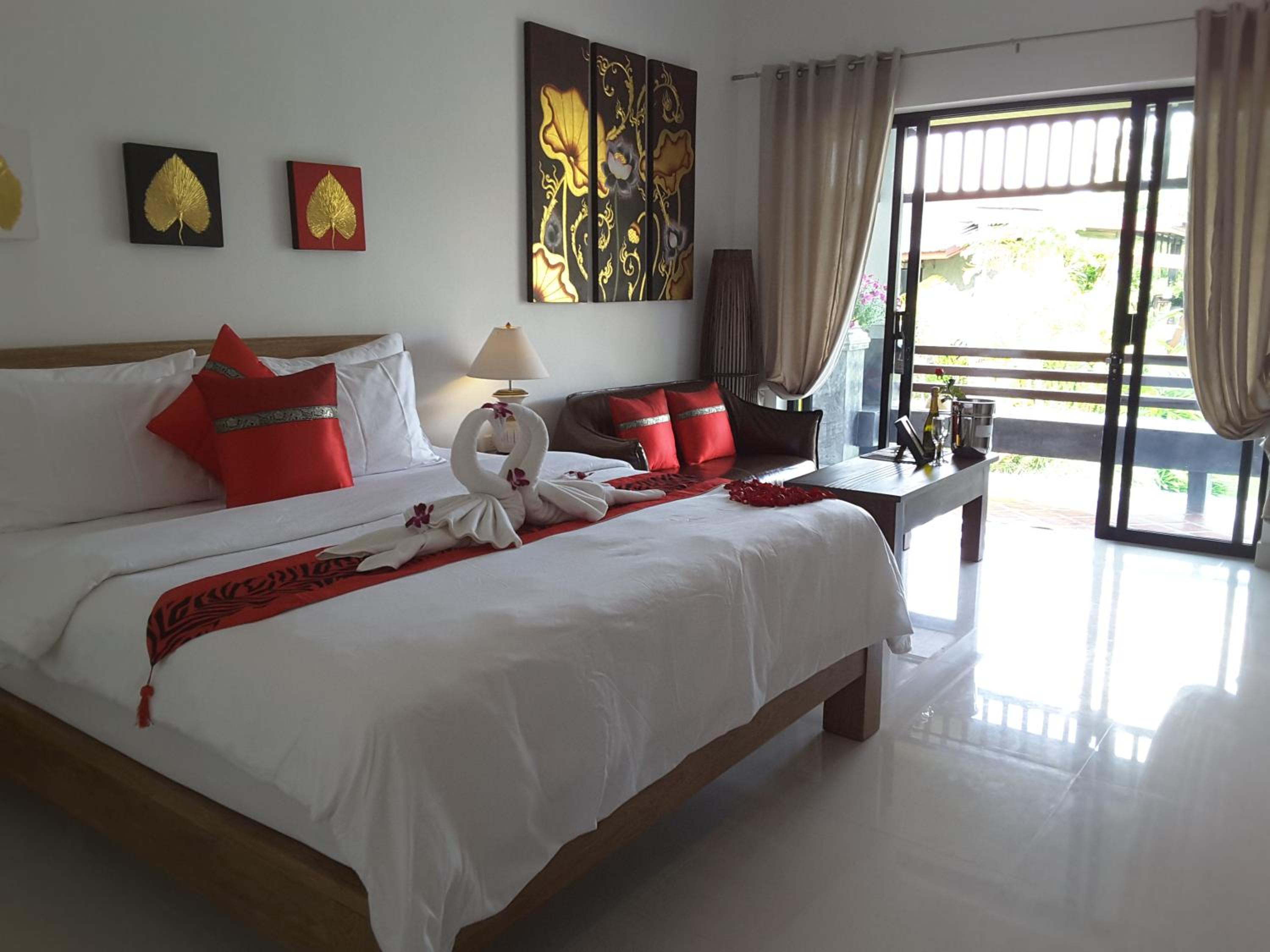 Deluxe Villa with Pool View
