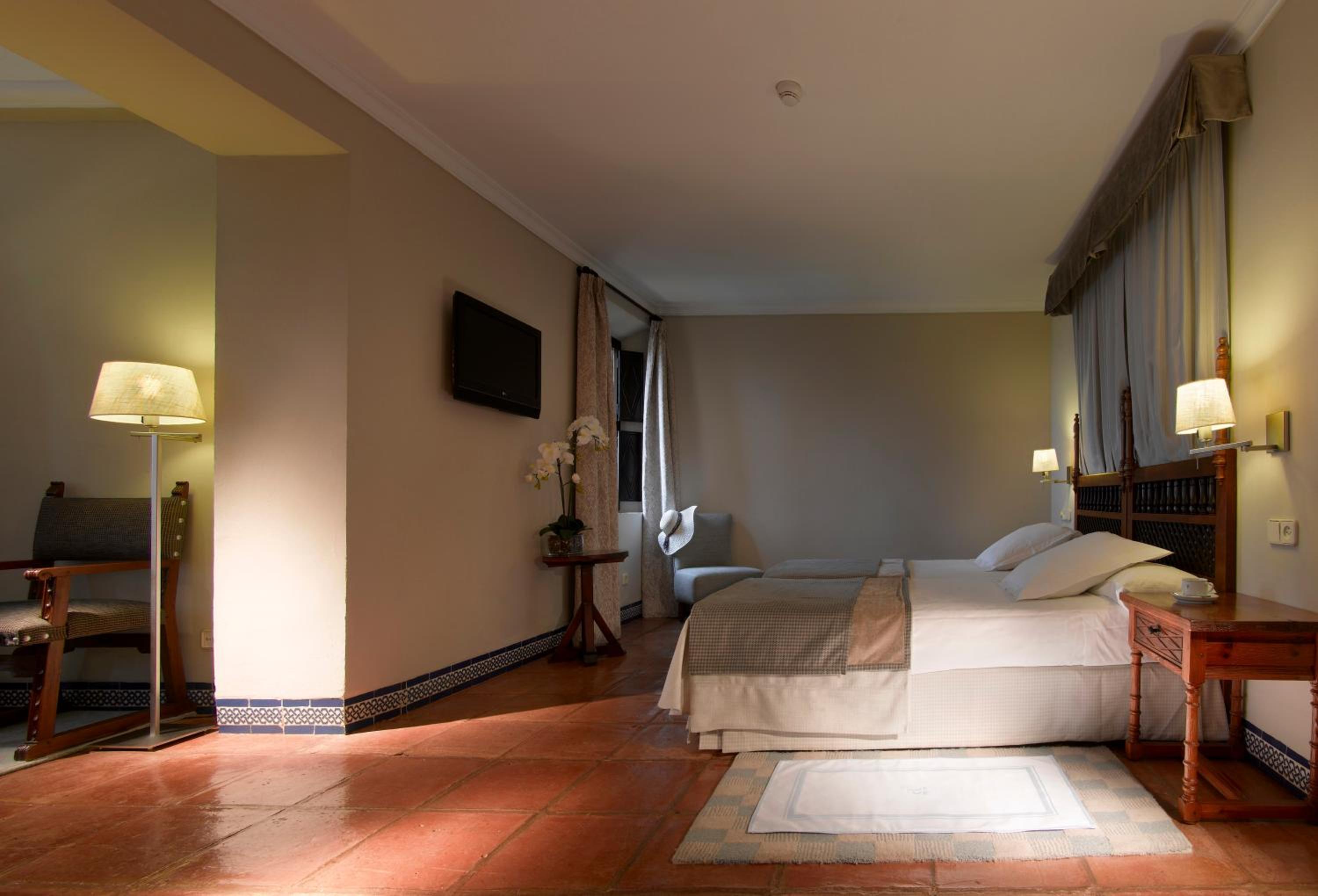 Superior Twin Room - Photo 5