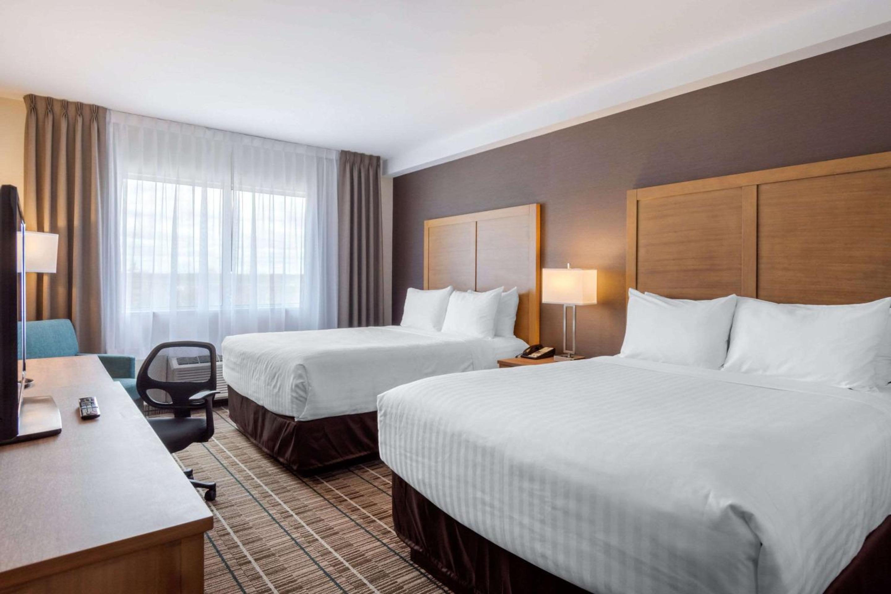 Queen Room with Two Queen Beds - Non-Smoking