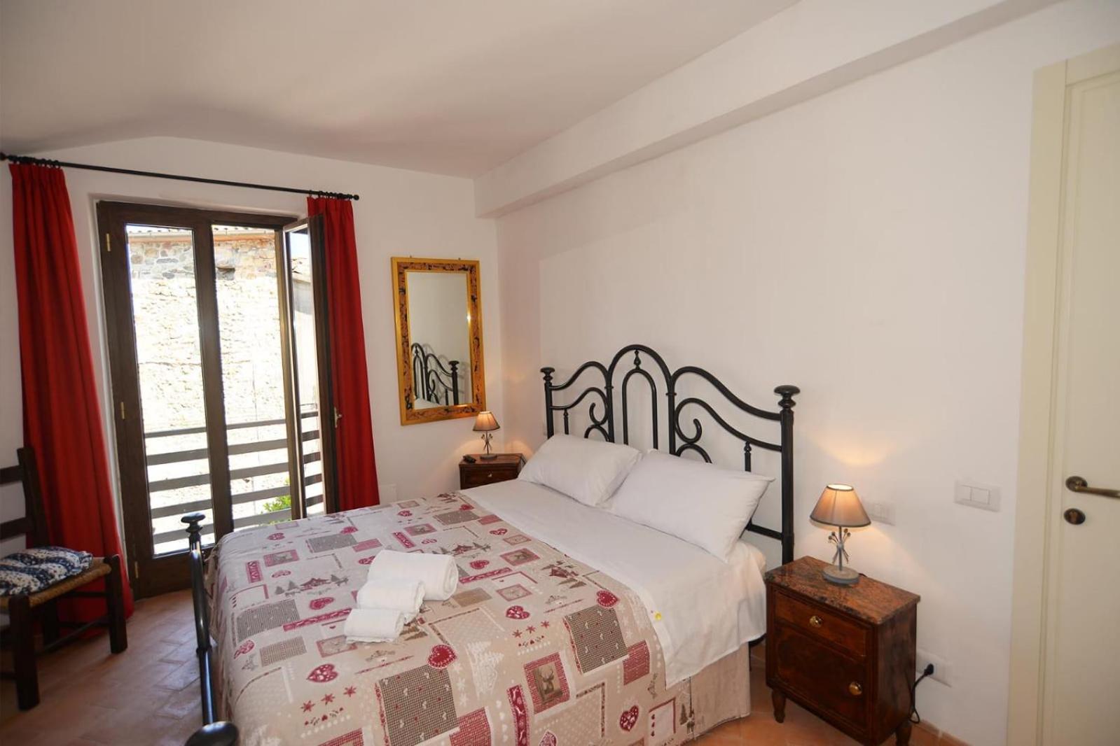 Deluxe Double Room with Balcony photo 1
