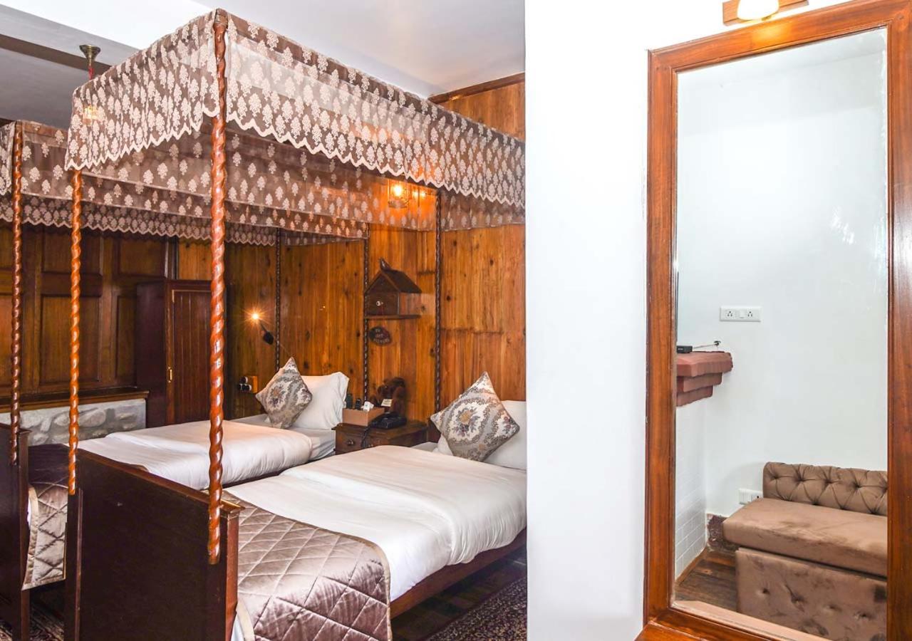 Deluxe Room - Photo 23