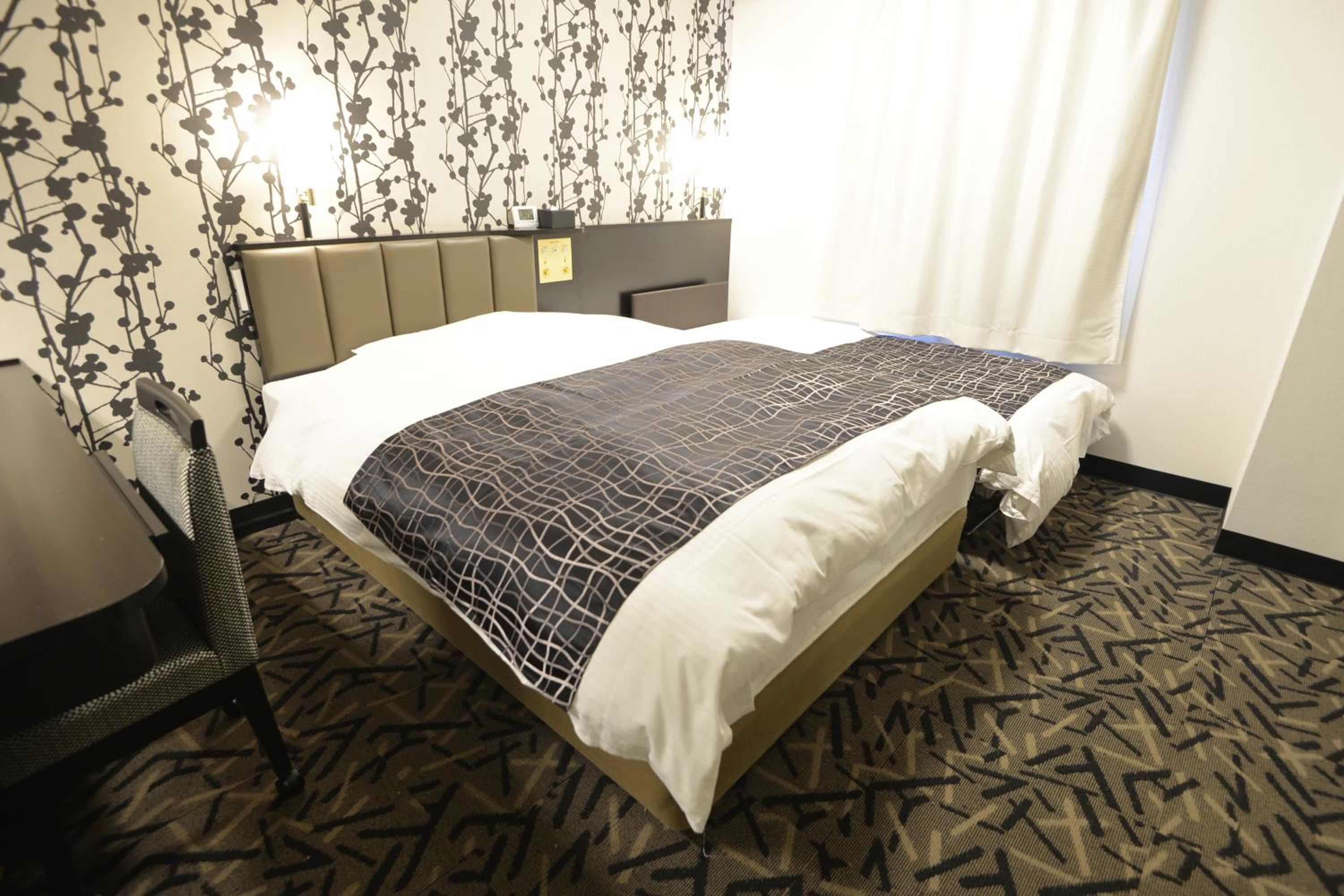 Small Twin Room photo 3