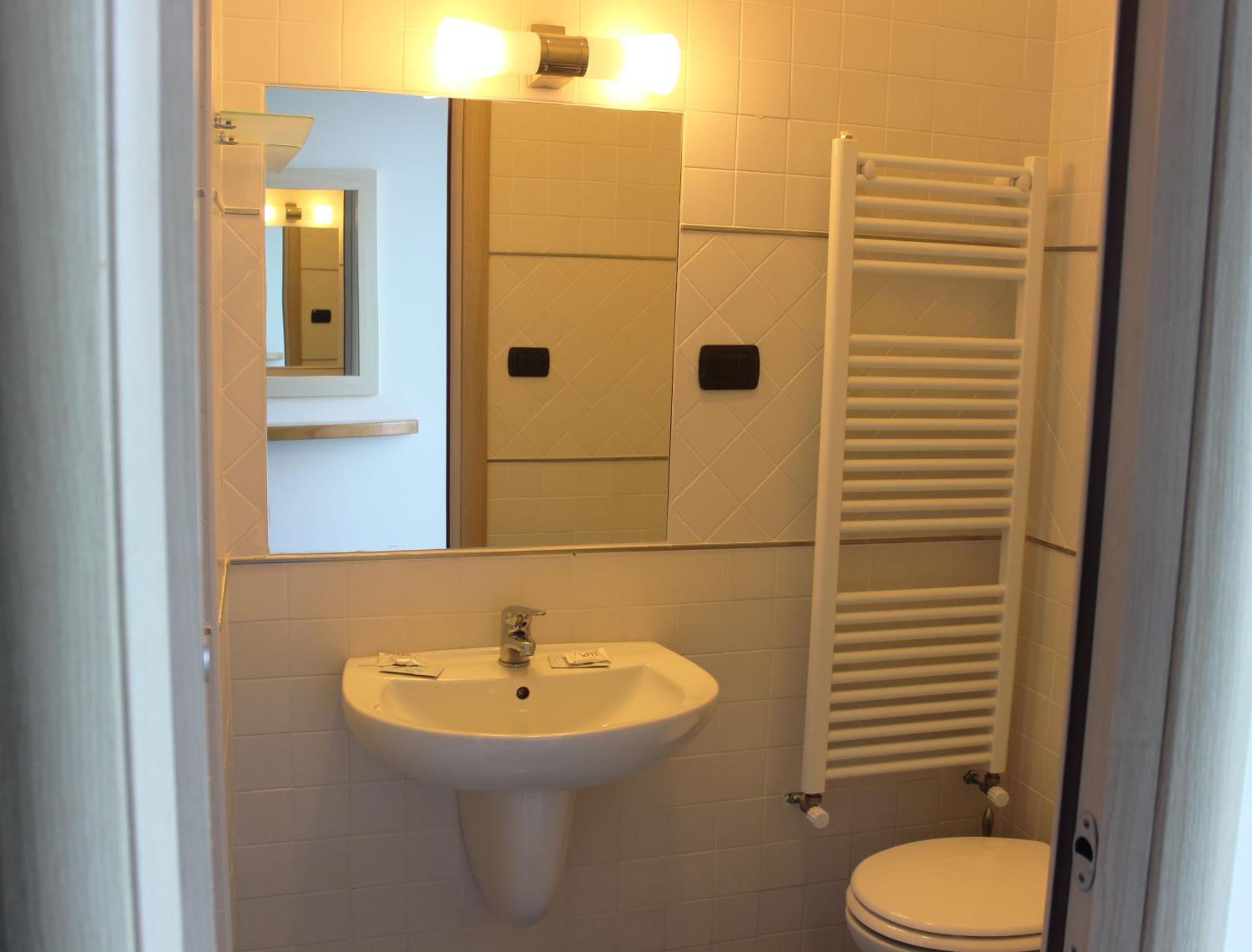 Double Room with Sea View photo 3