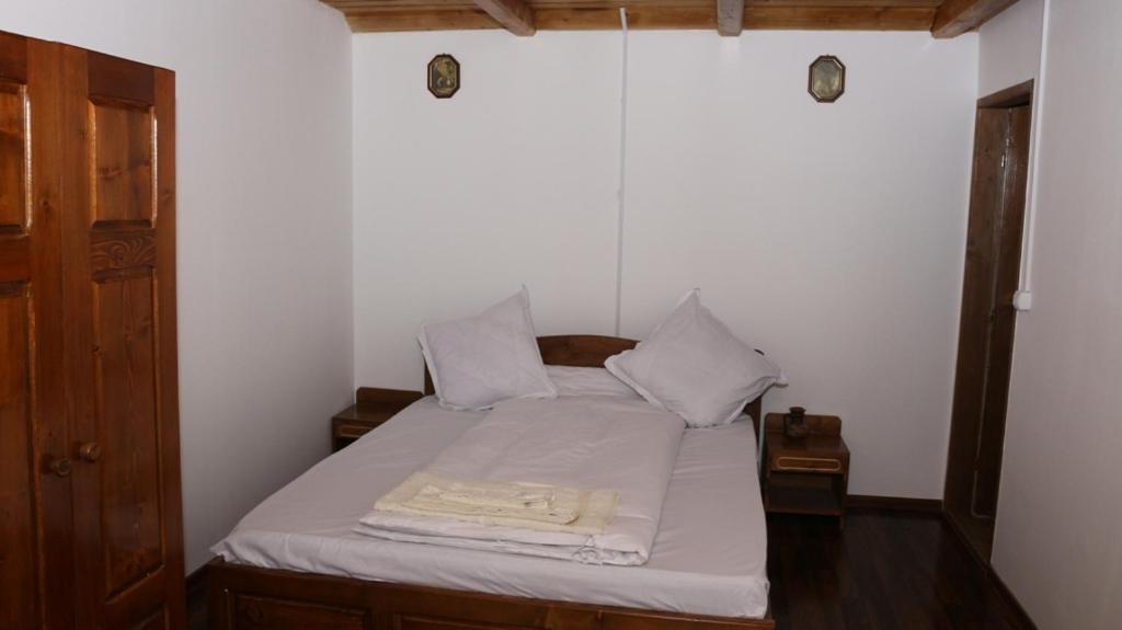 Budget Double or Twin Room - Photo 2