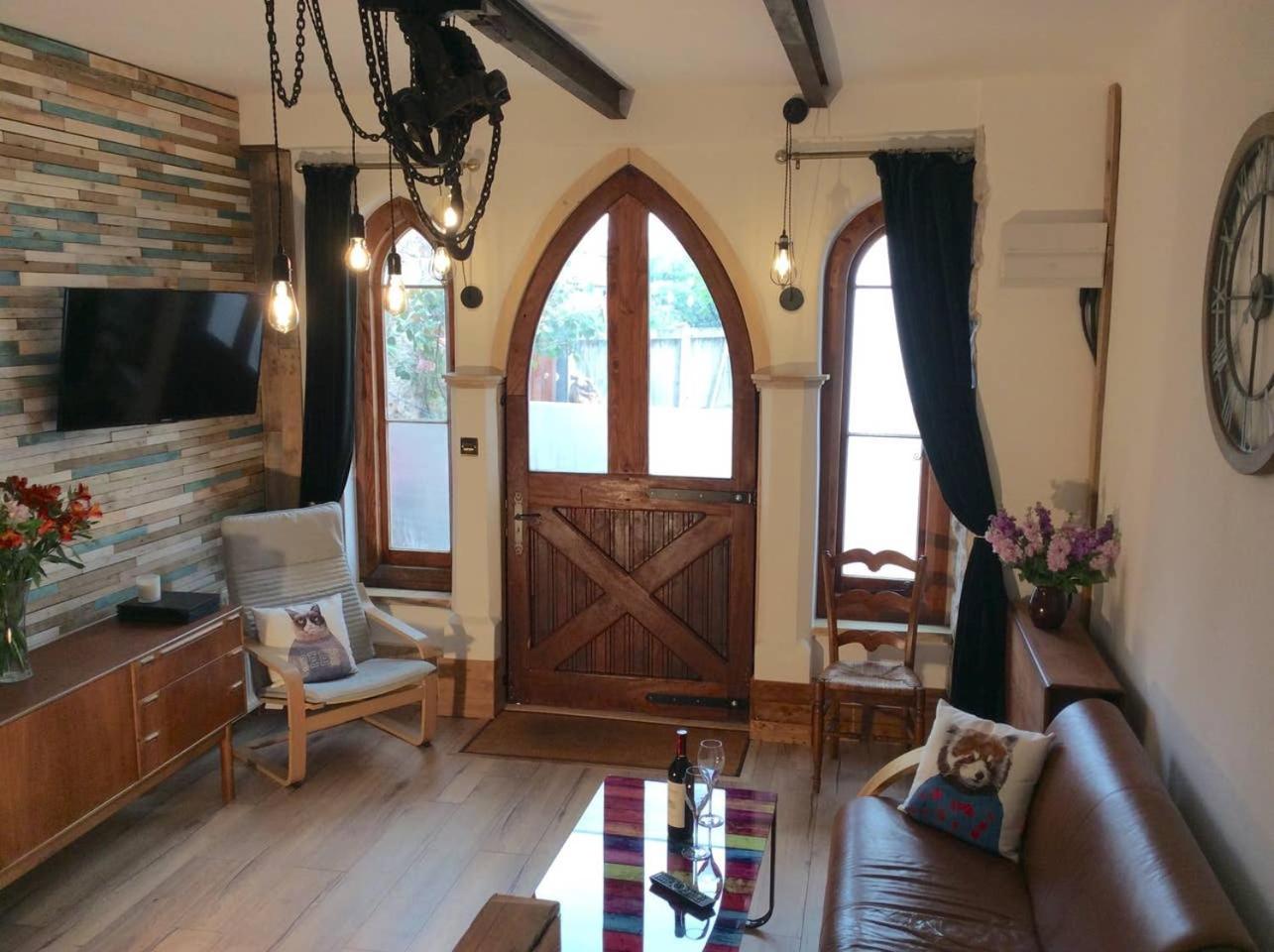 One-Bedroom House