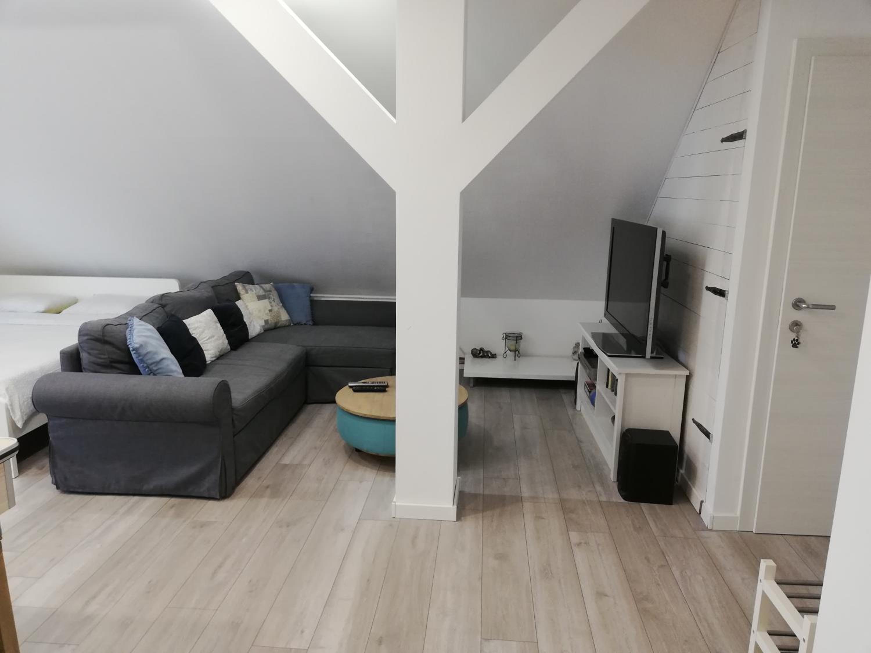 Studio Apartment - Photo 10