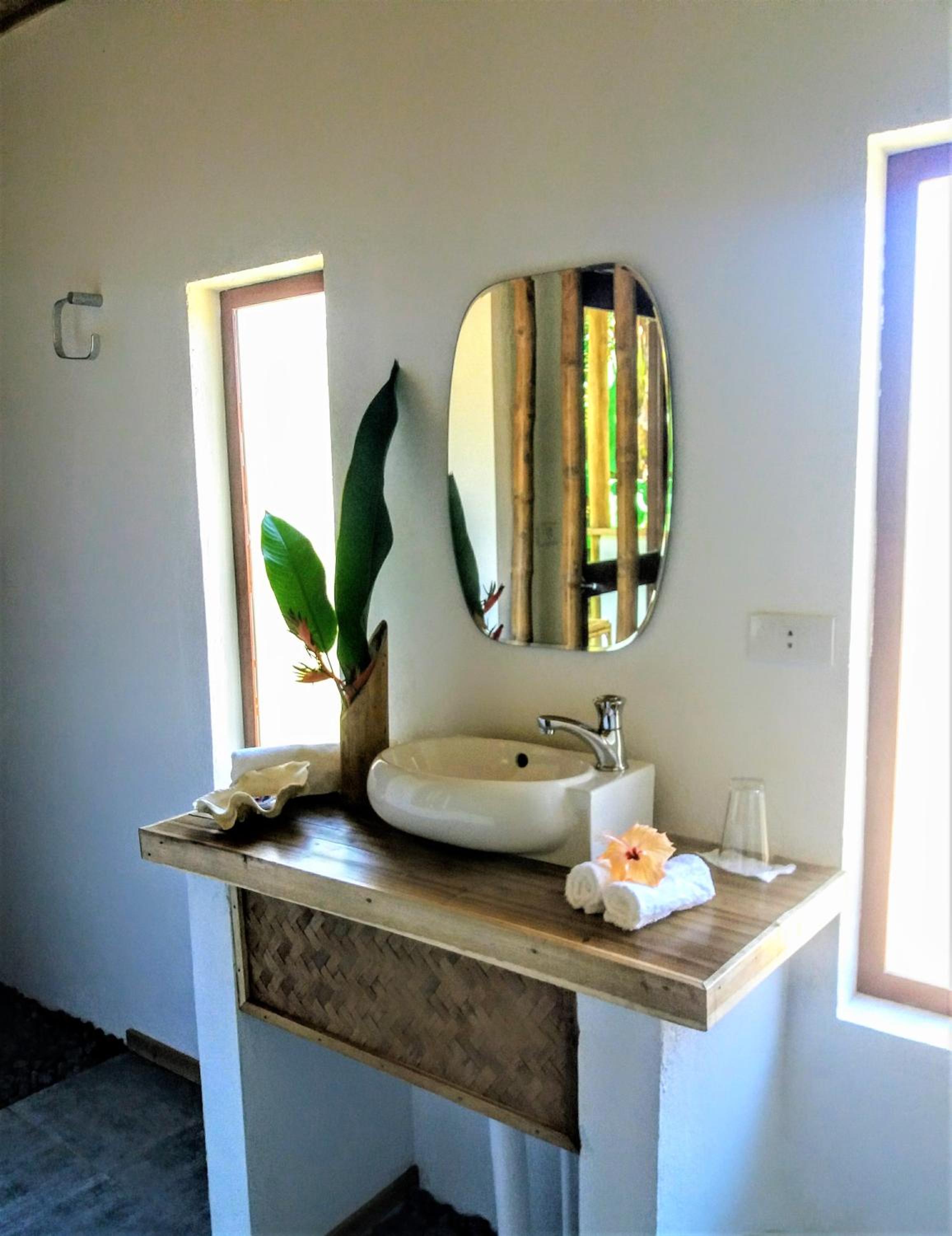 Deluxe Double Room - Photo 9
