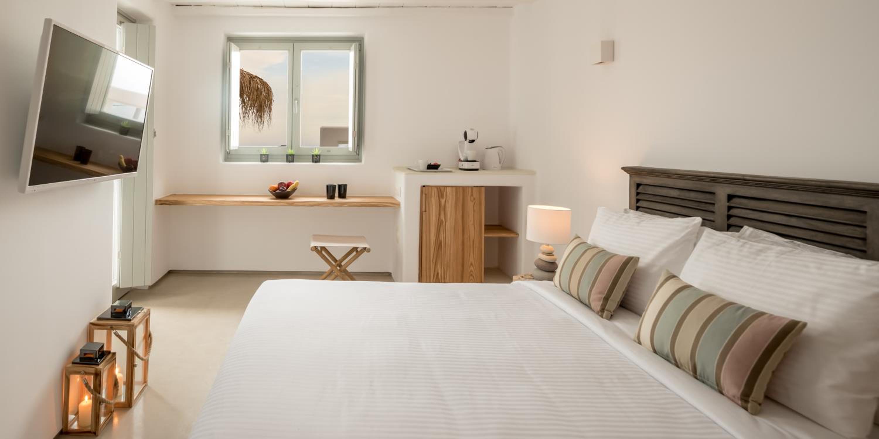 Queen Suite - Photo 1