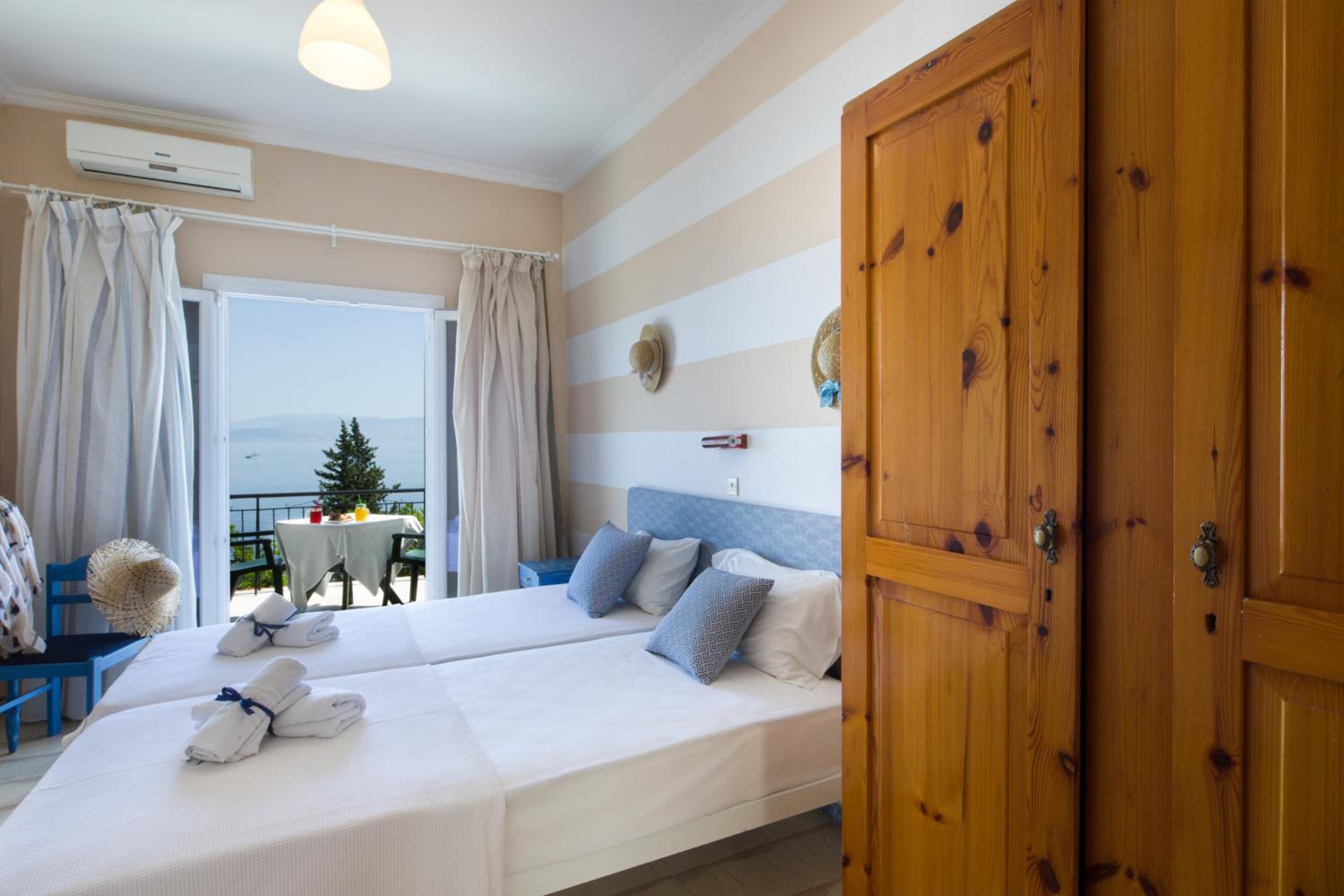 Twin Studio With Sea View photo 3