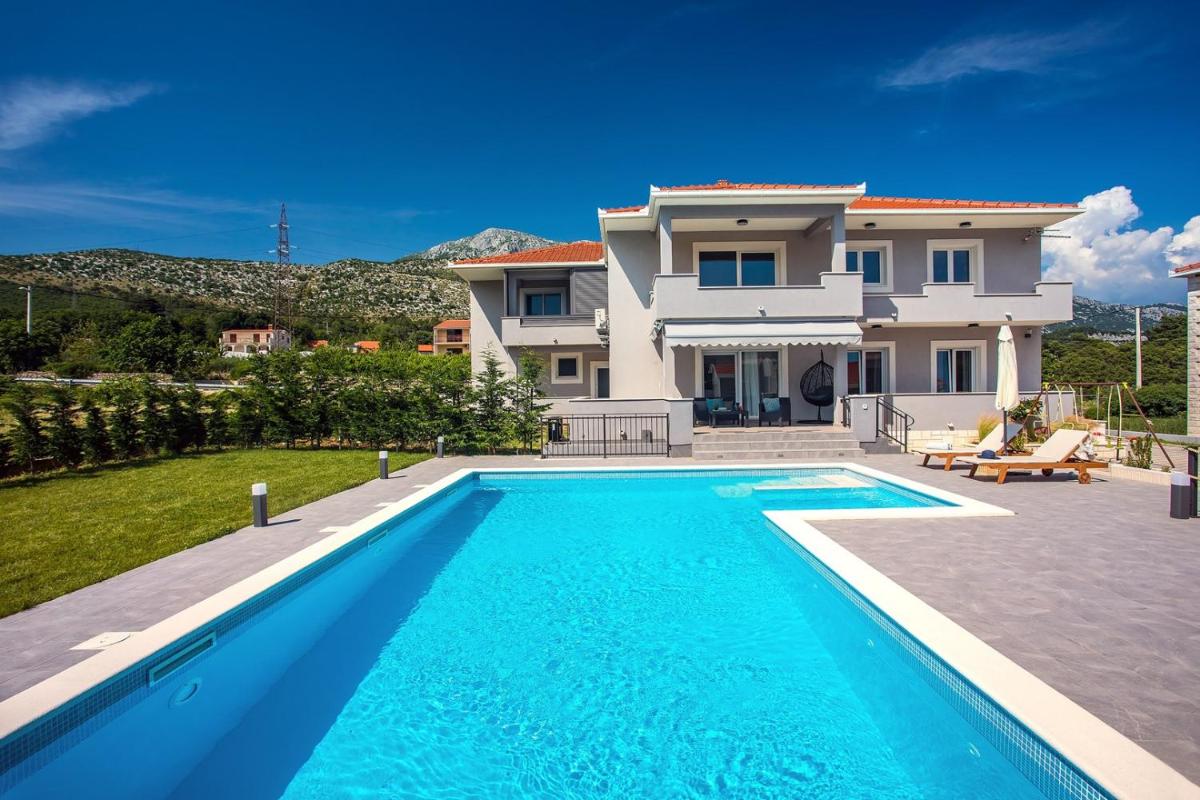 Villa with Private Pool