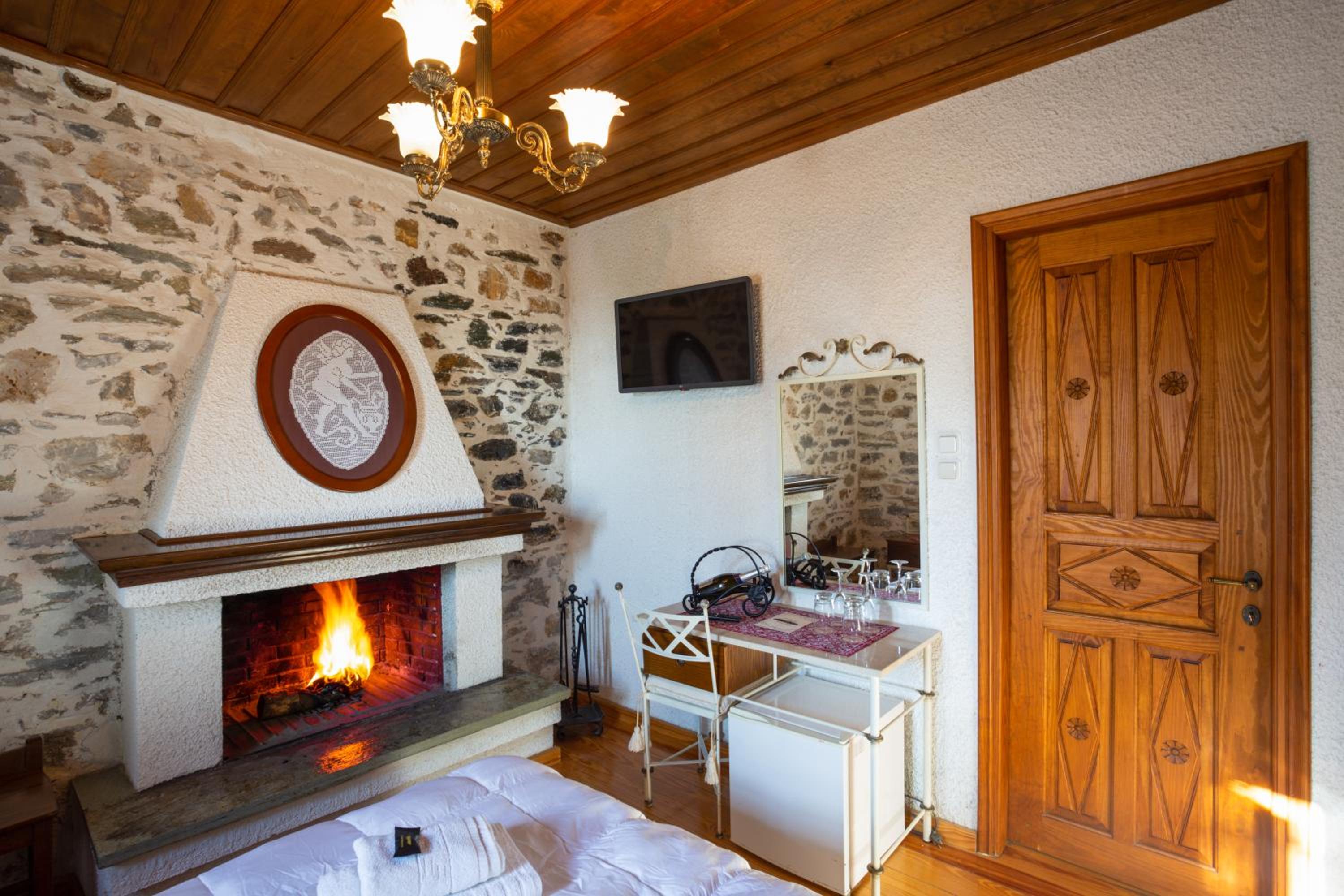 Double Room with Fireplace and Sauna photo 3