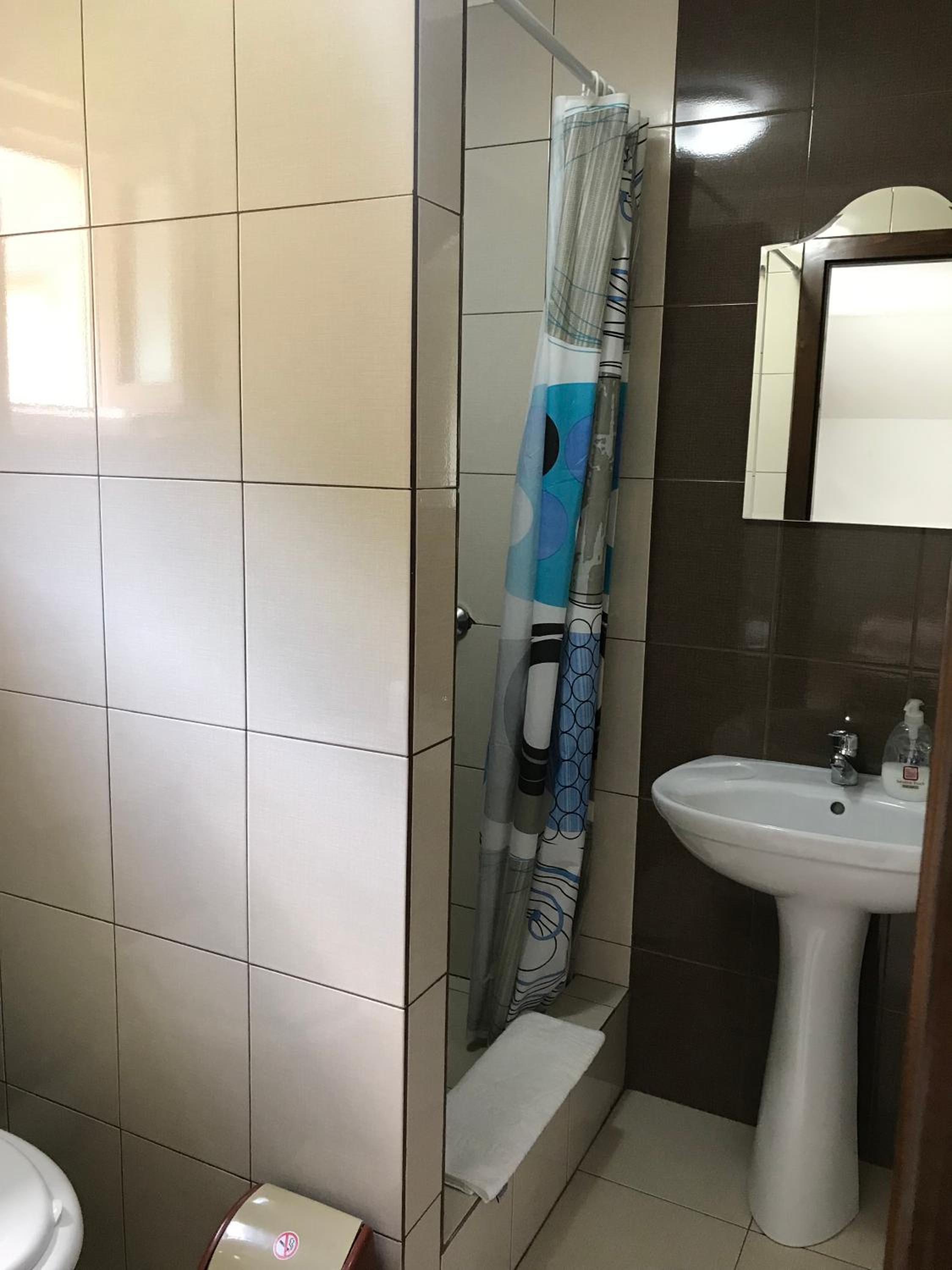 Triple Room with Bathroom photo 2