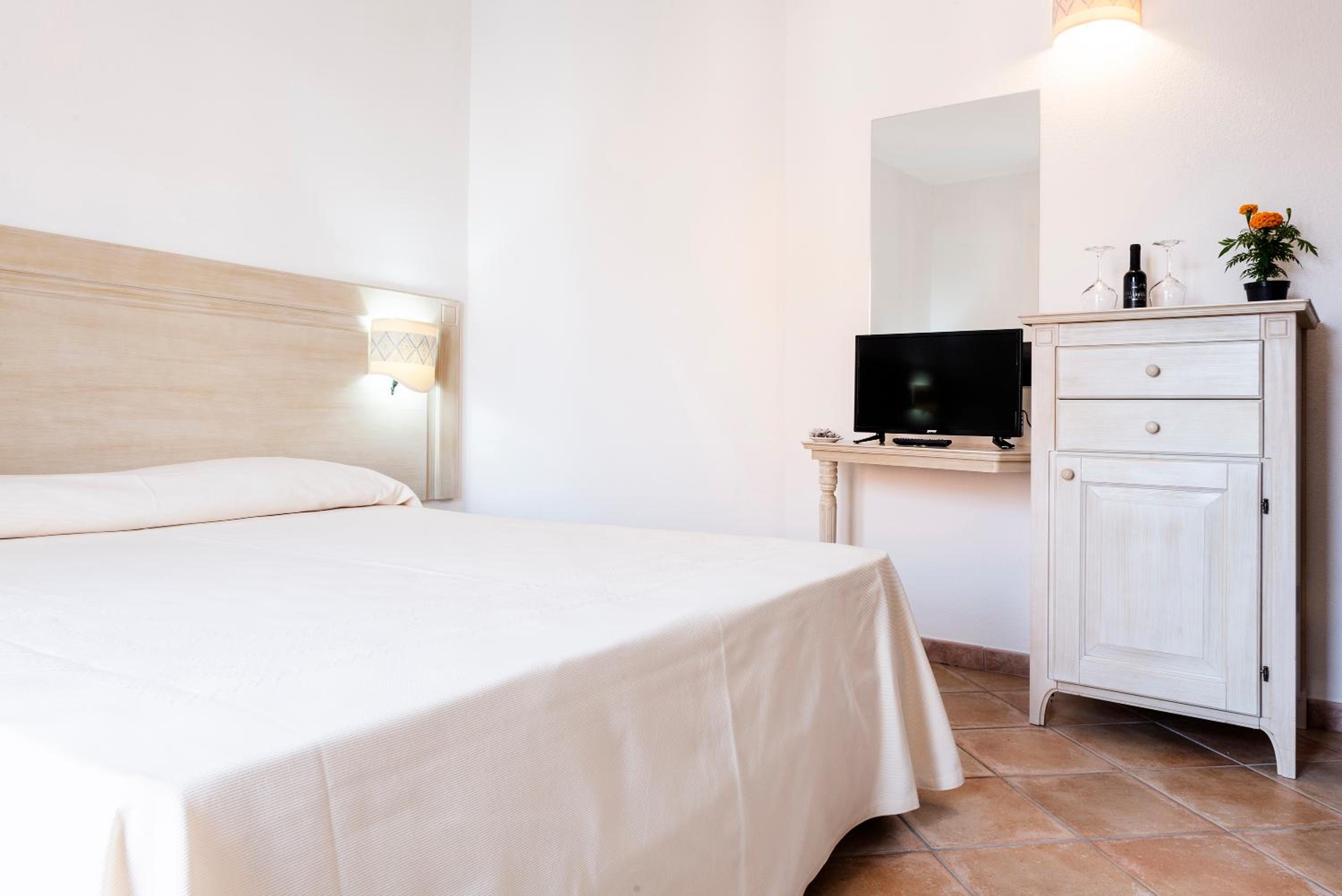 Standard Double Room - Photo 1