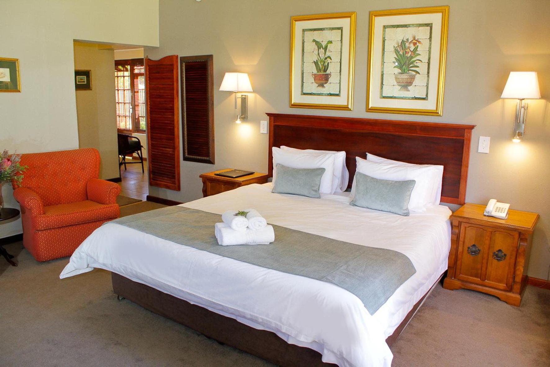 Double or Twin Room with Mountain View photo 1