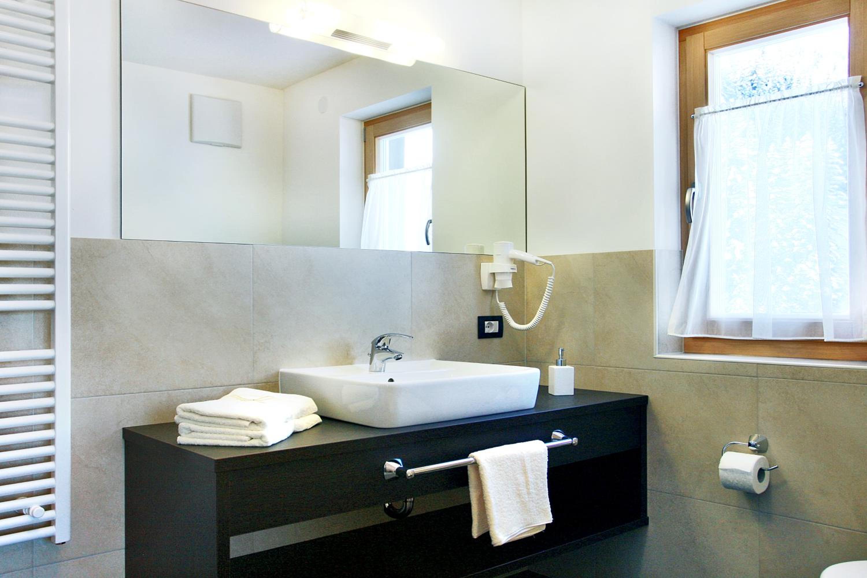 Double or Twin Room with Garden View photo 3