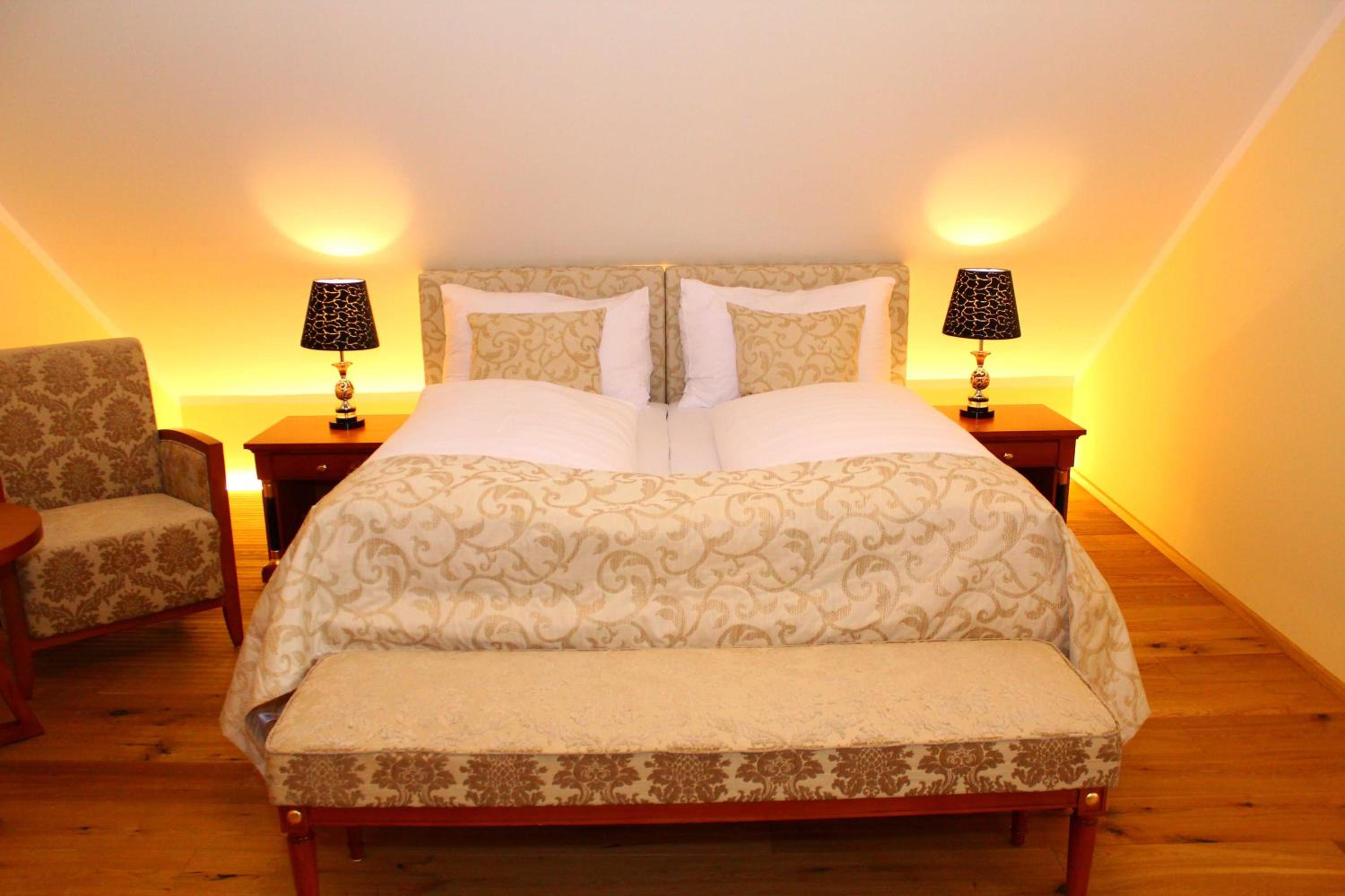 Double Room - Photo 3