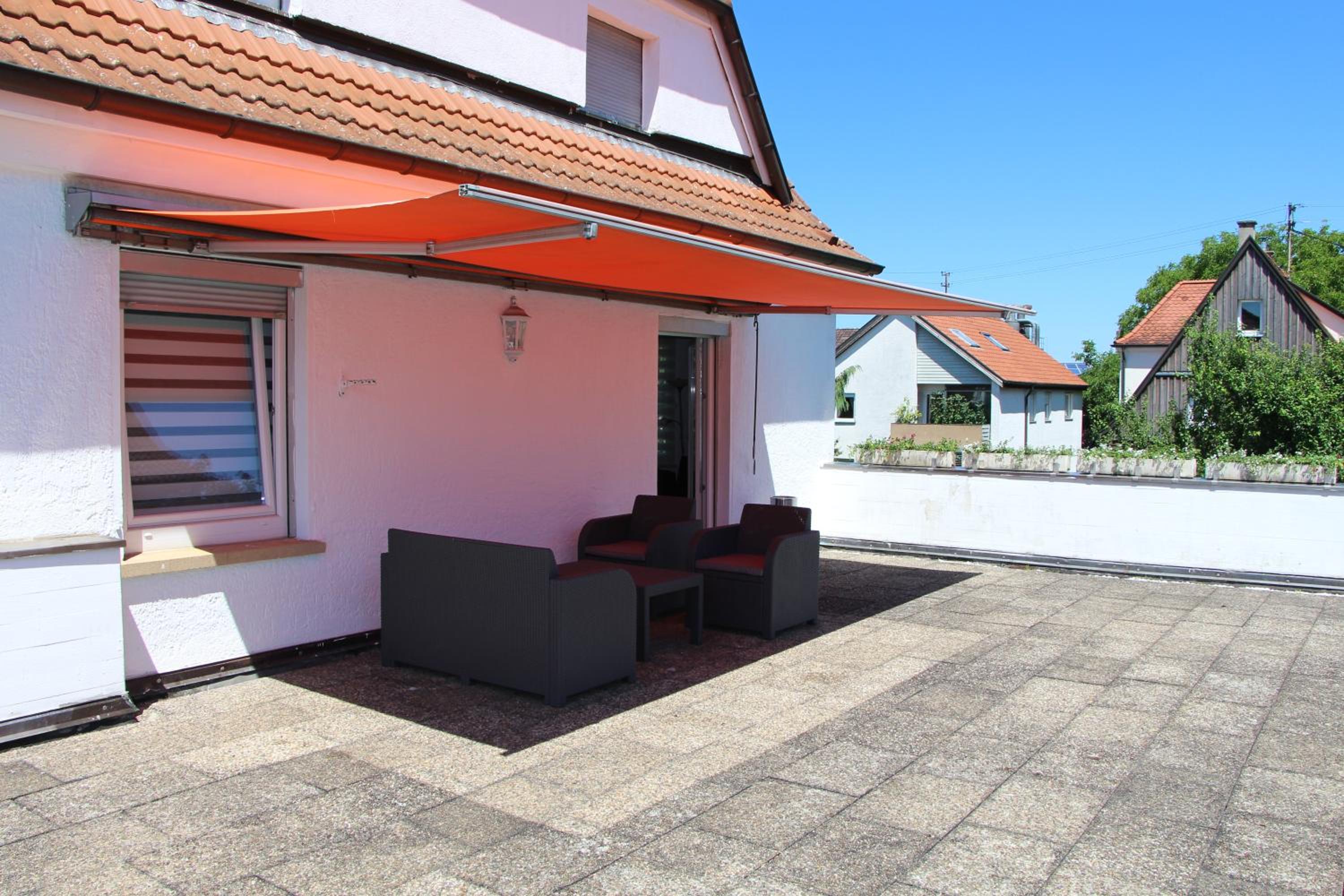 Apartment with Terrace - Photo 37