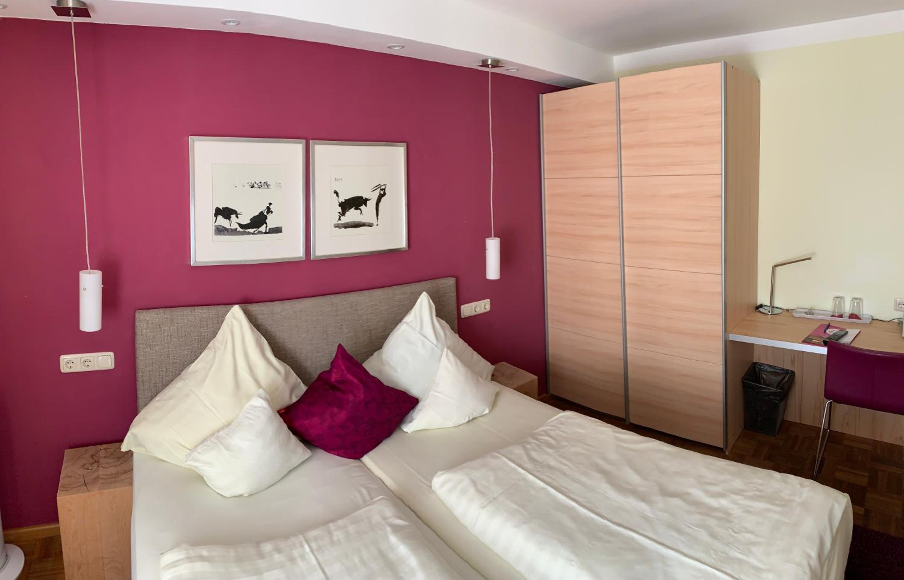 Double or Twin Room - Photo 1