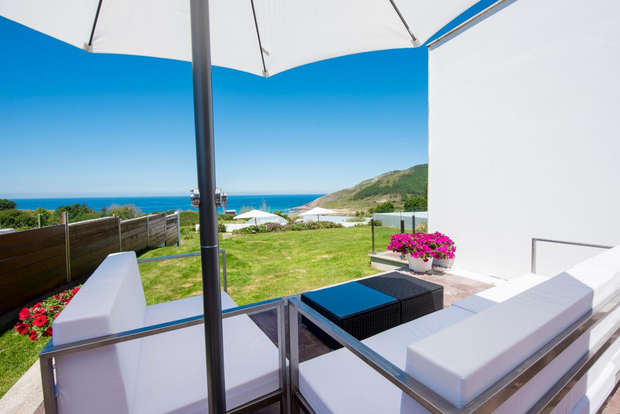 Double Room with Sea View - Photo 21
