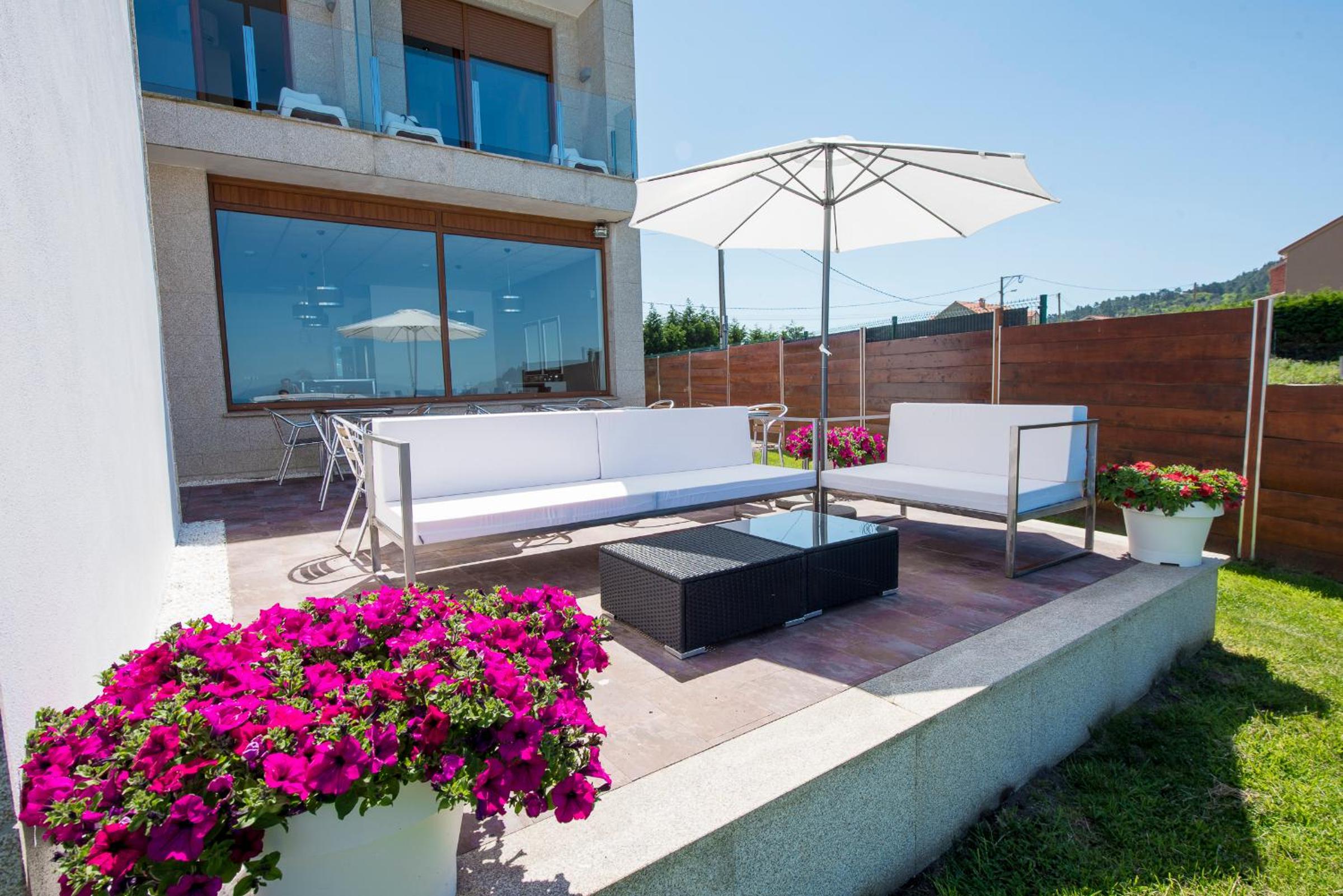 Double Room with Sea View - Photo 19