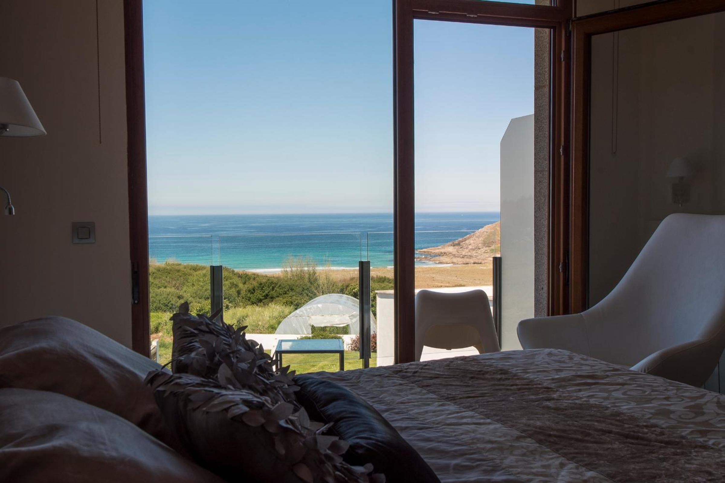 Double Room with Sea View - Photo 16