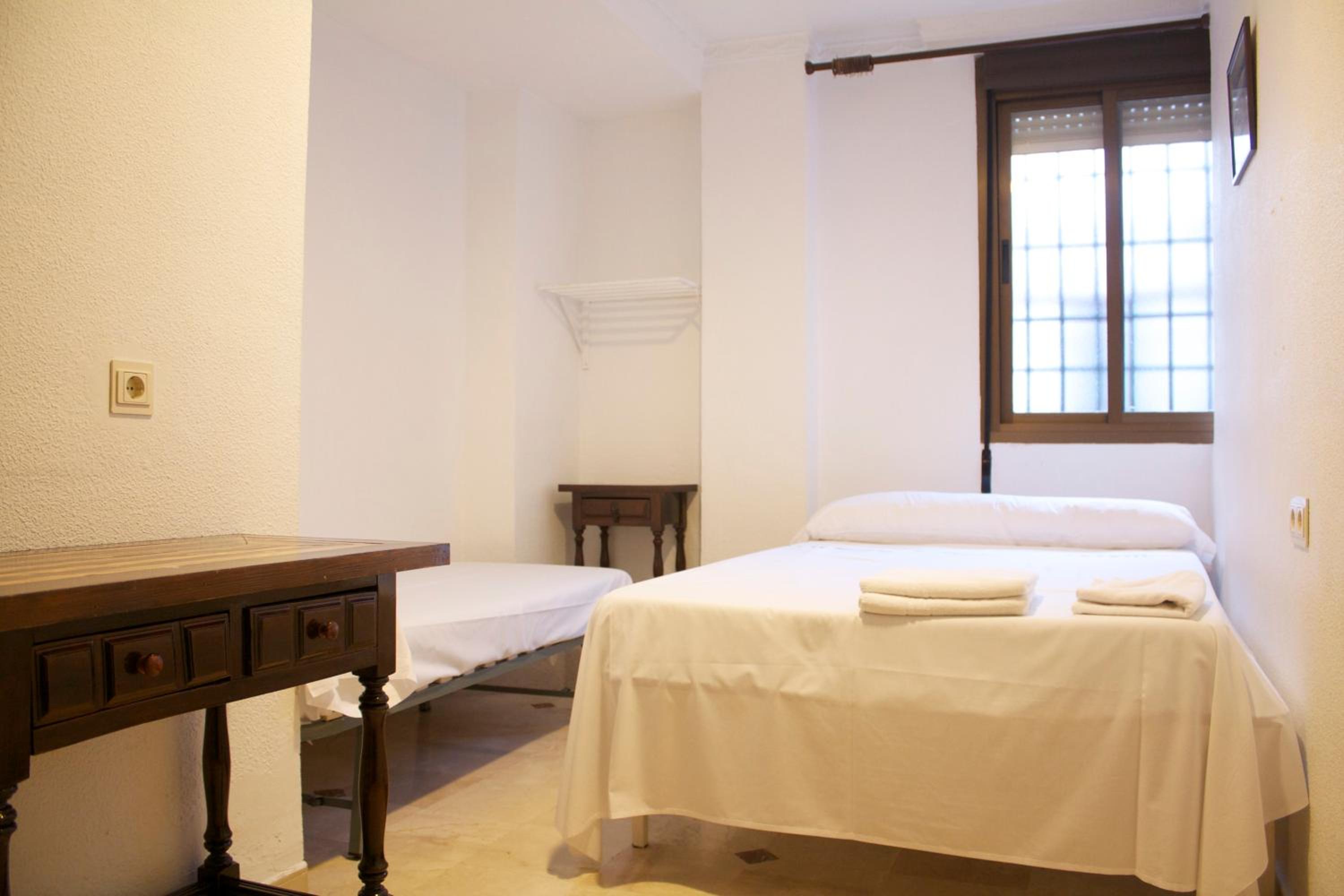 Double Room - Photo 4