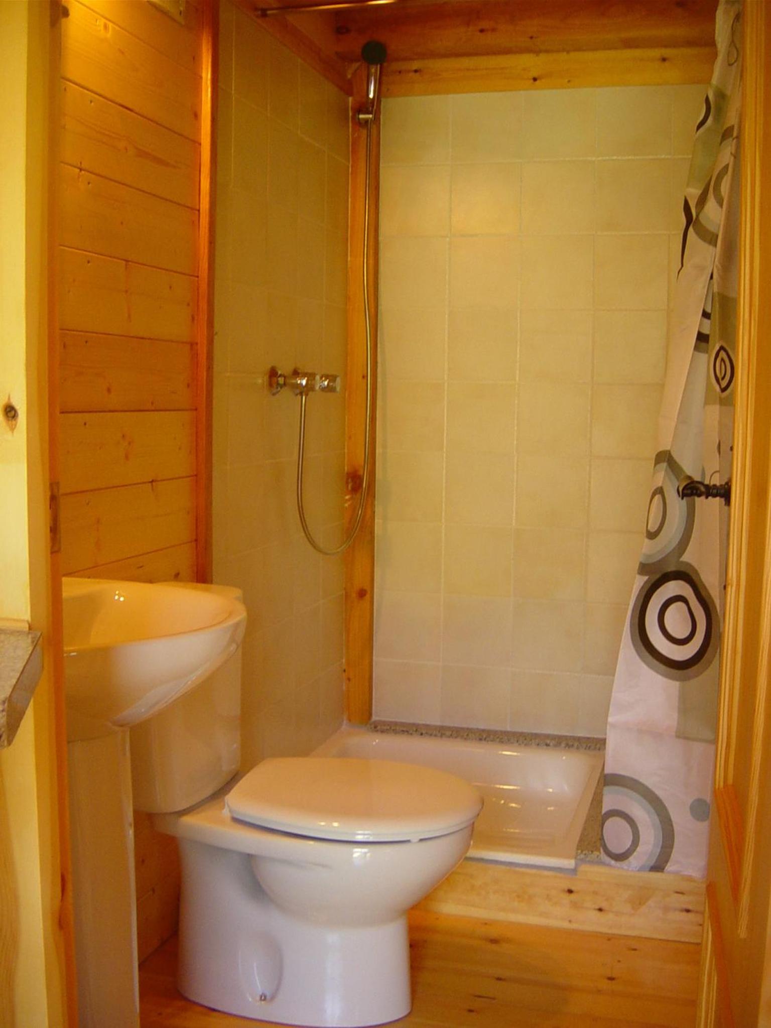 Superior Bungalow - Photo 6