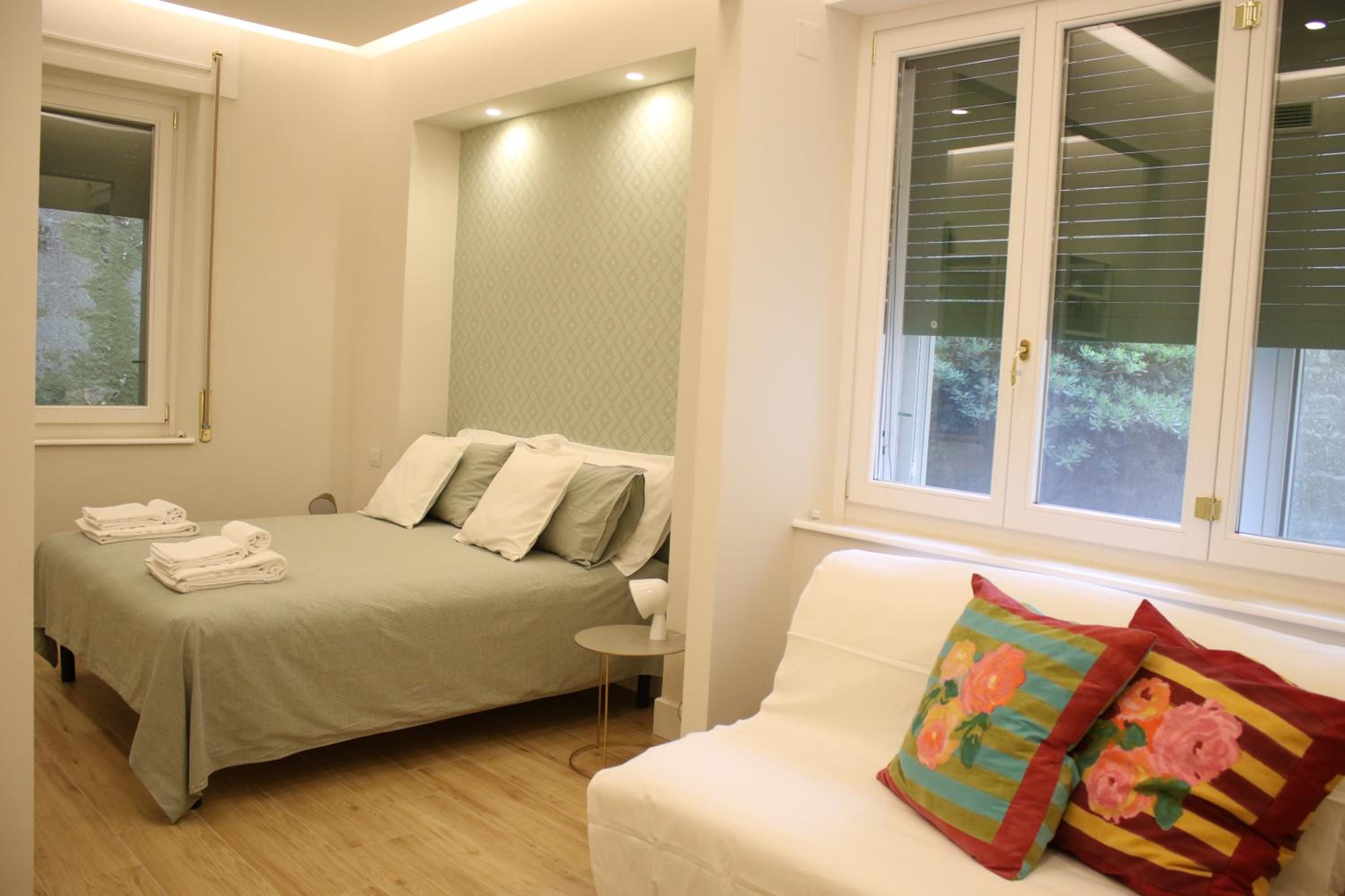Triple Room with Private Bathroom
