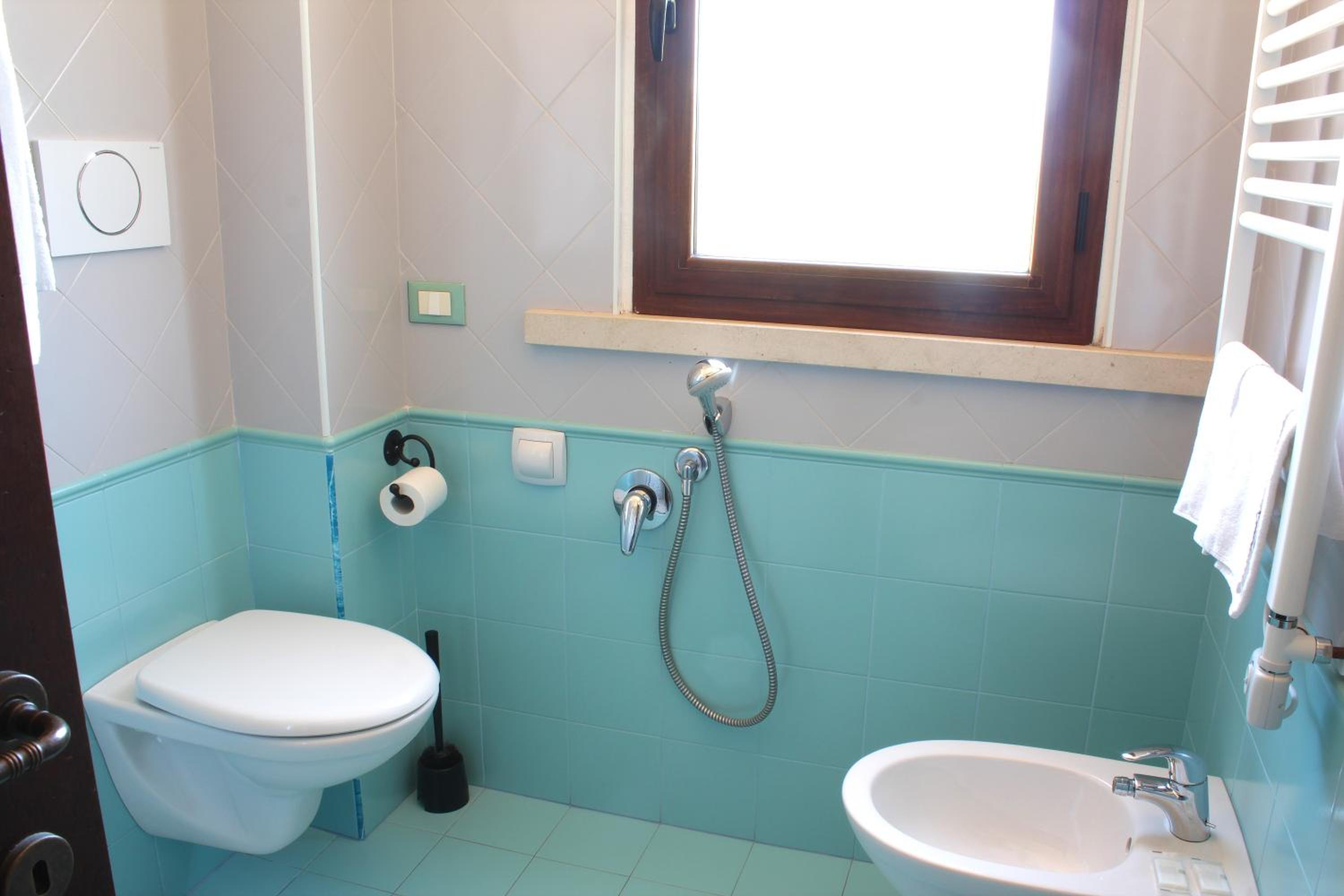 Classic Double Room - Photo 8