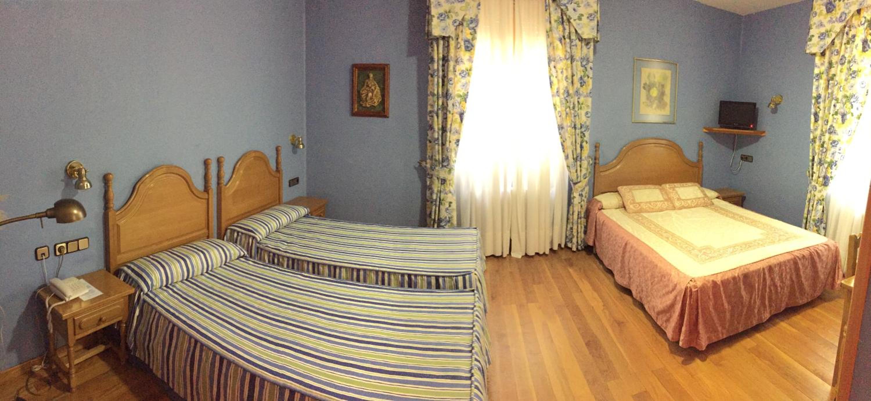 Triple Room - Photo 2