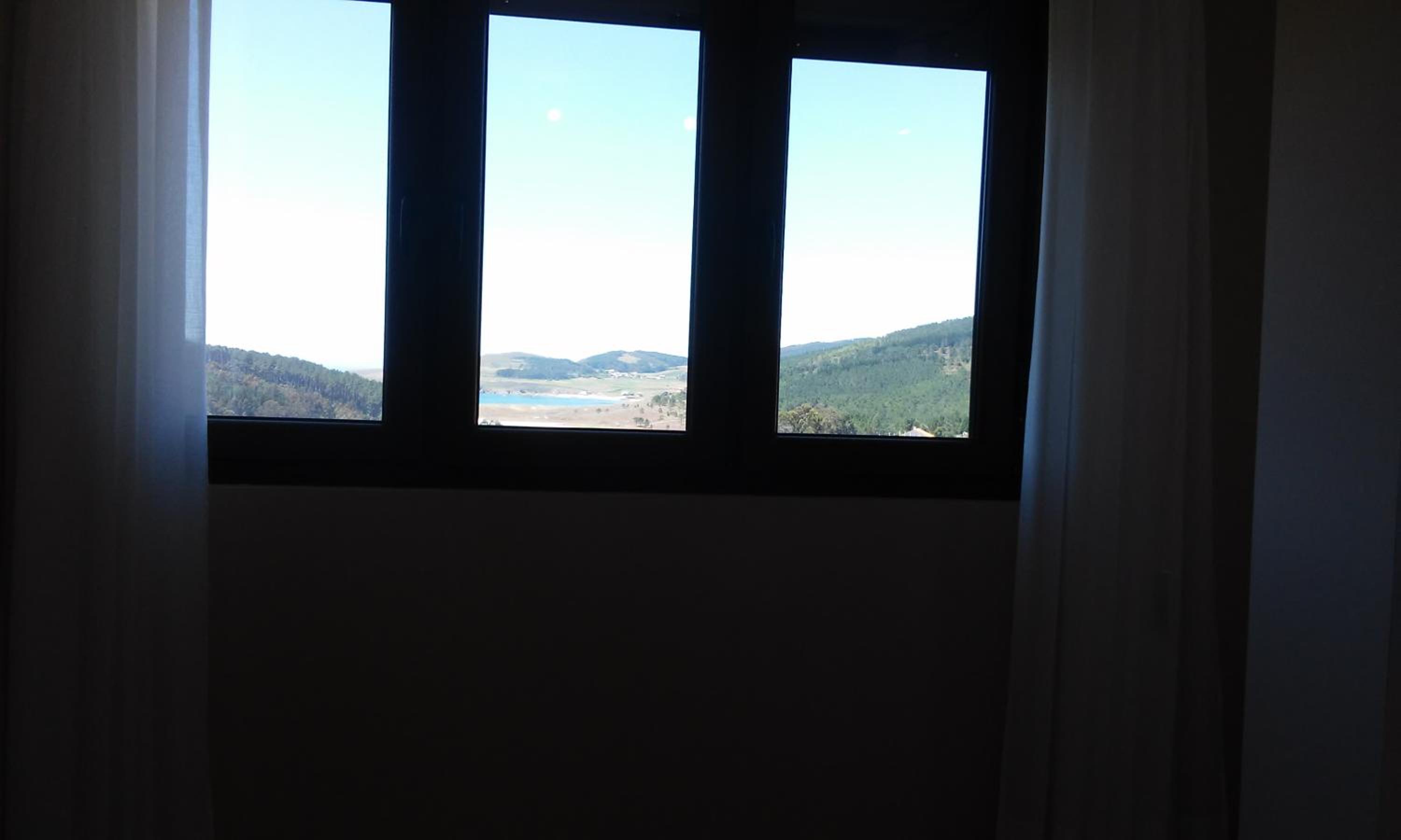 Twin Room with Sea View - Photo 3