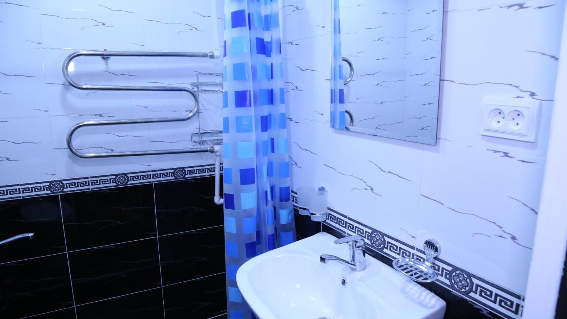 Double or Twin Room with Shower photo 3