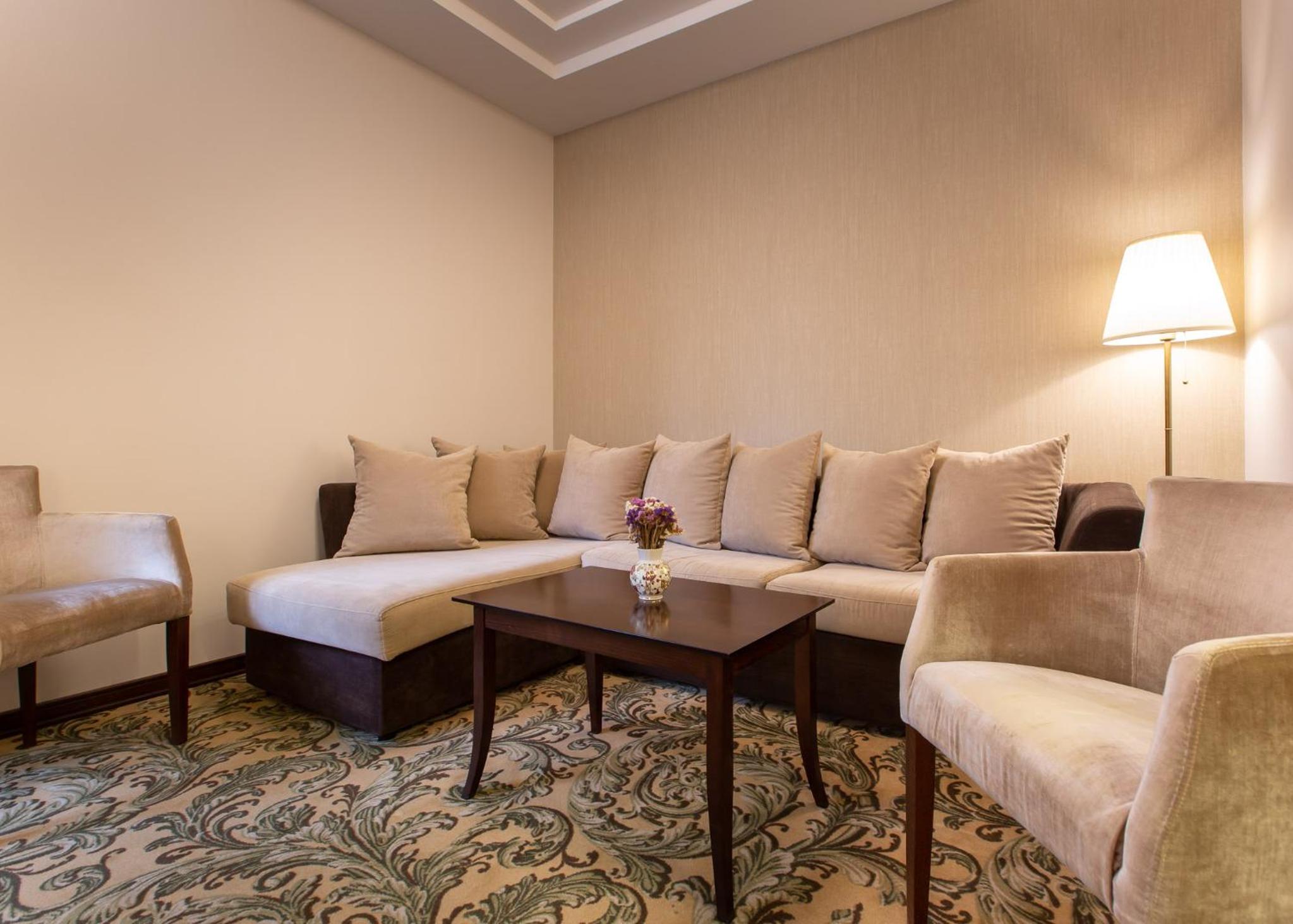 One-Bedroom Apartment with Balcony