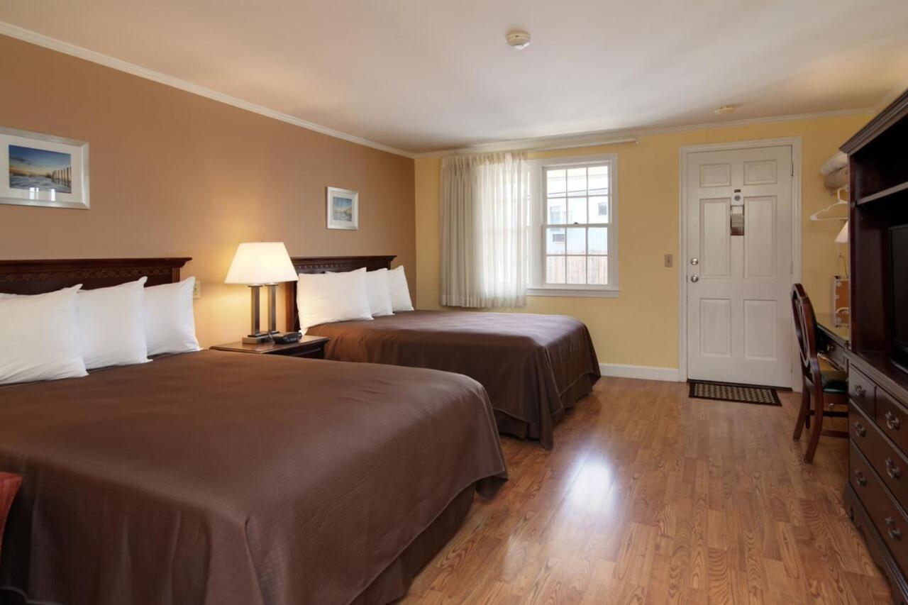 Queen Room with Two Queen Beds