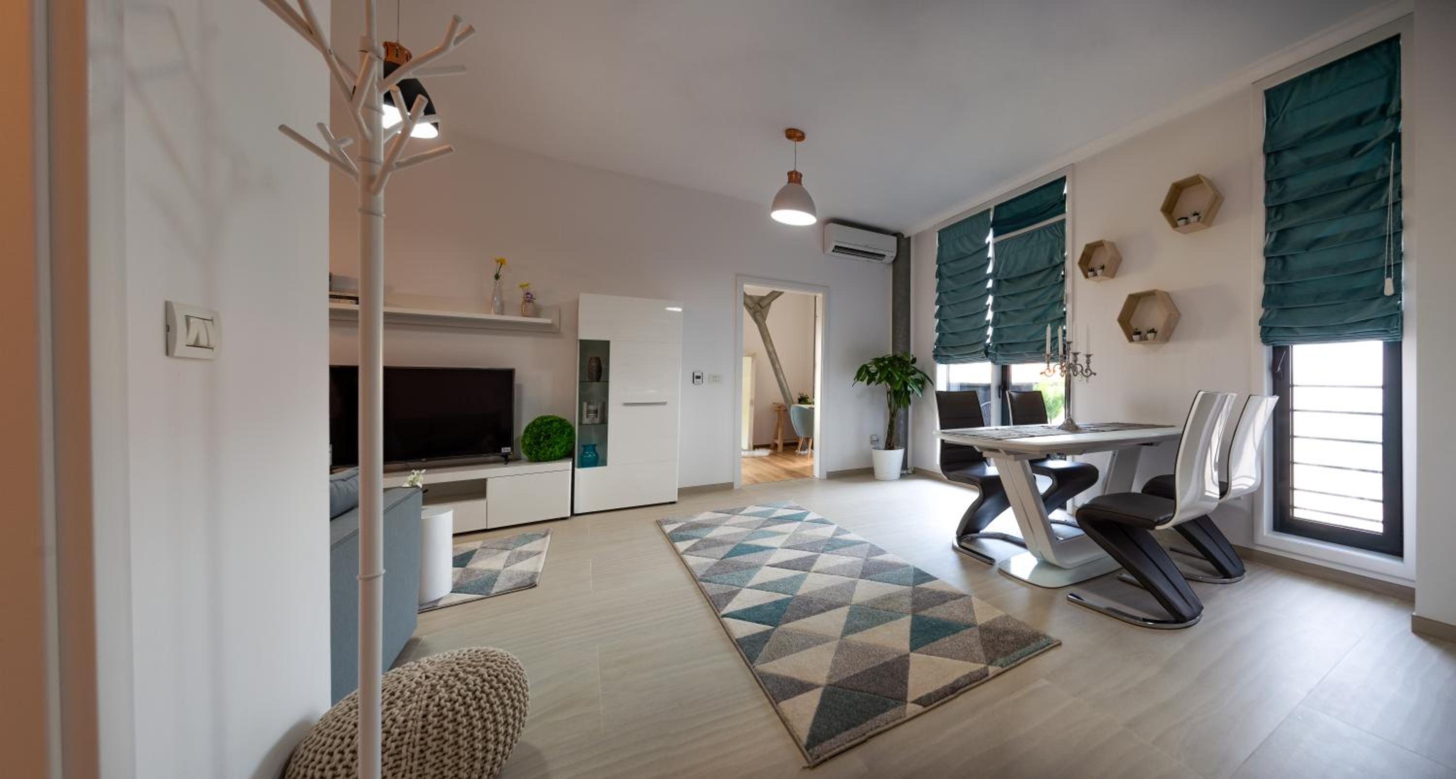 Deluxe Apartment