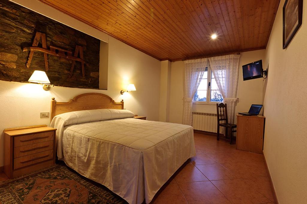 Double or Twin Room photo 2