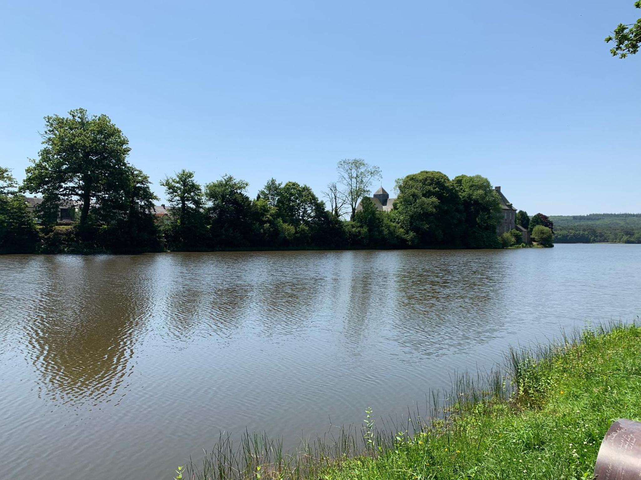 Studio with Lake View - Photo 16