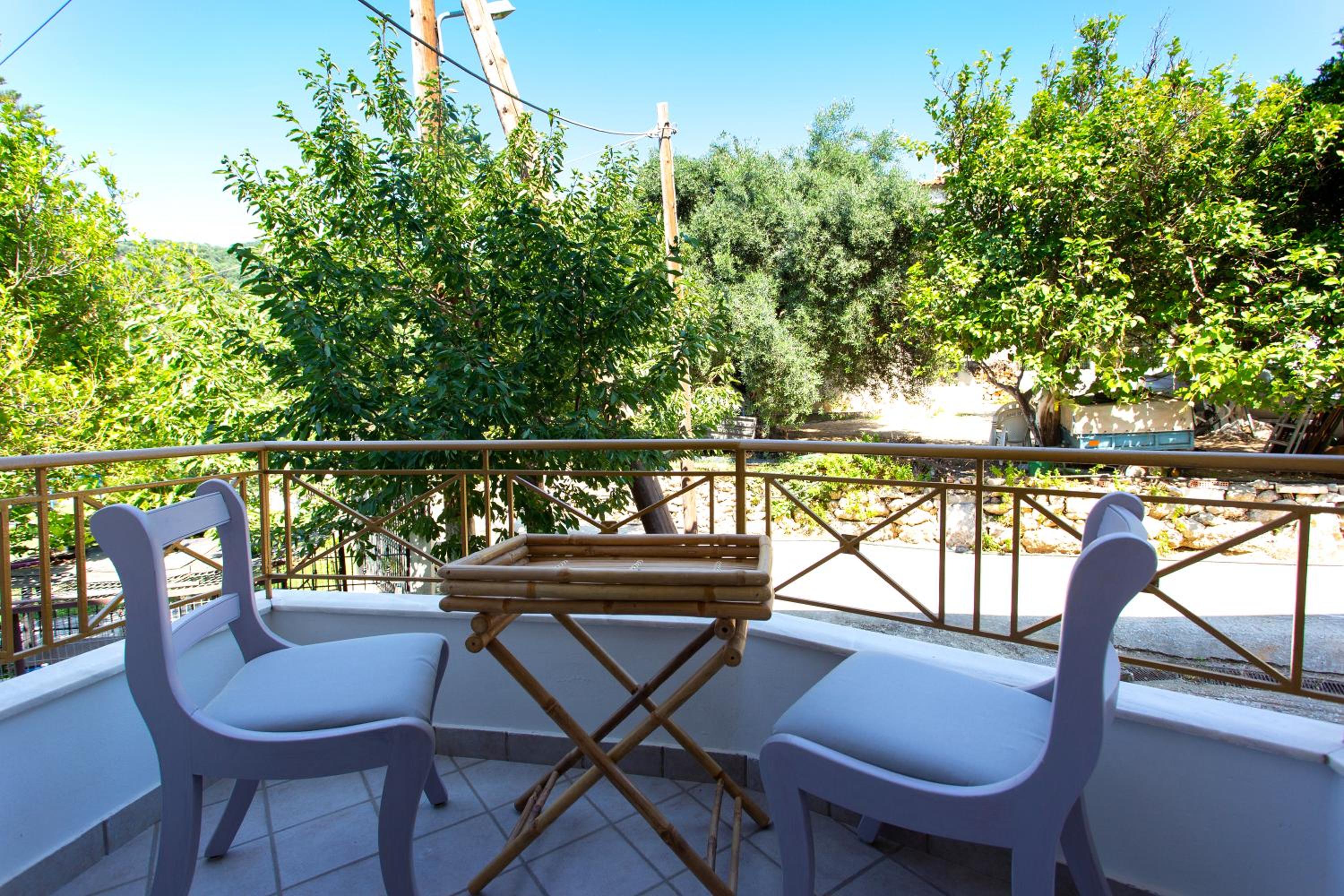 Double Room with Mountain View - Photo 4