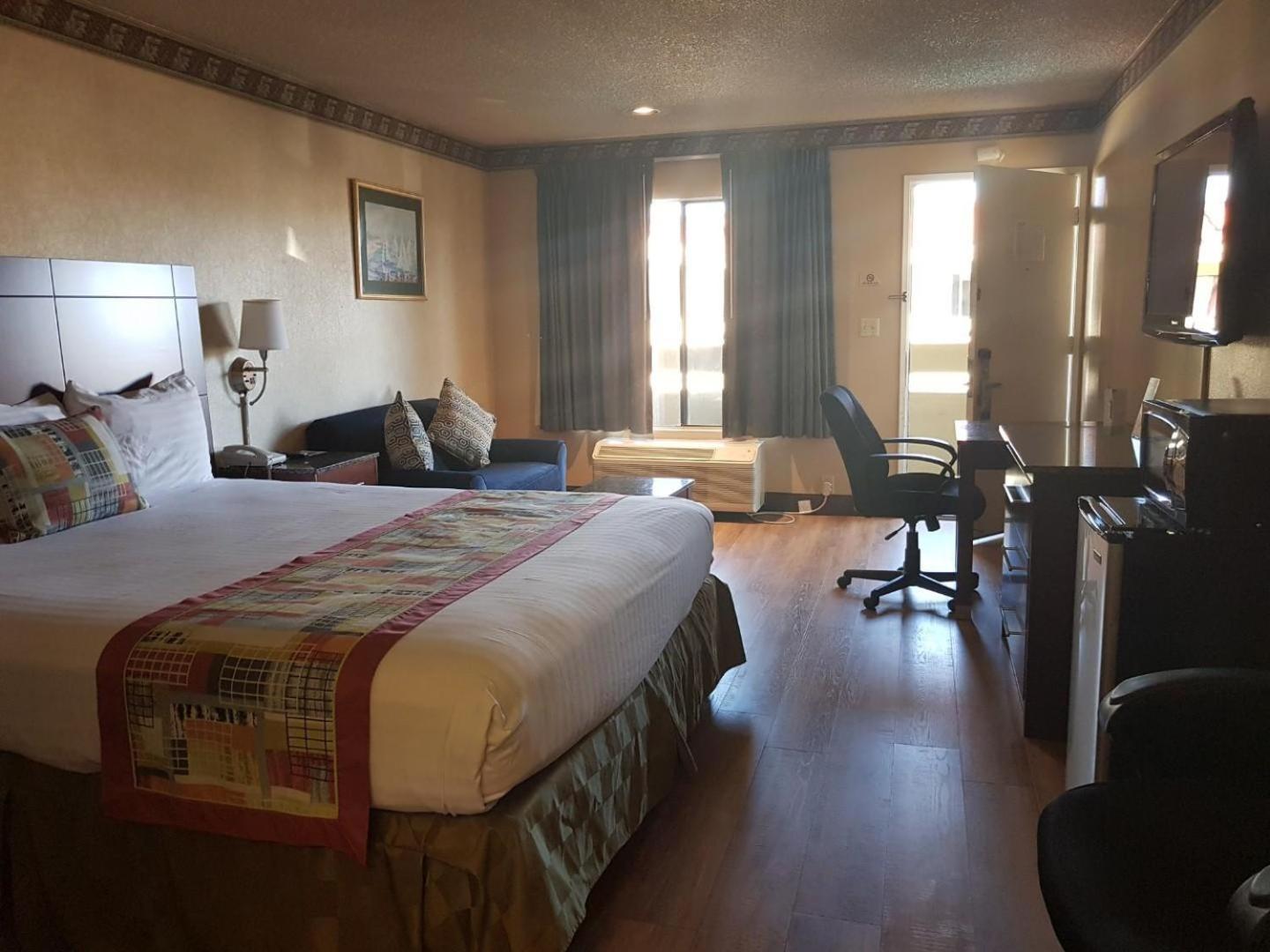 Travelodge by Wyndham Costa Mesa Newport Beach Hacienda, Foto 2